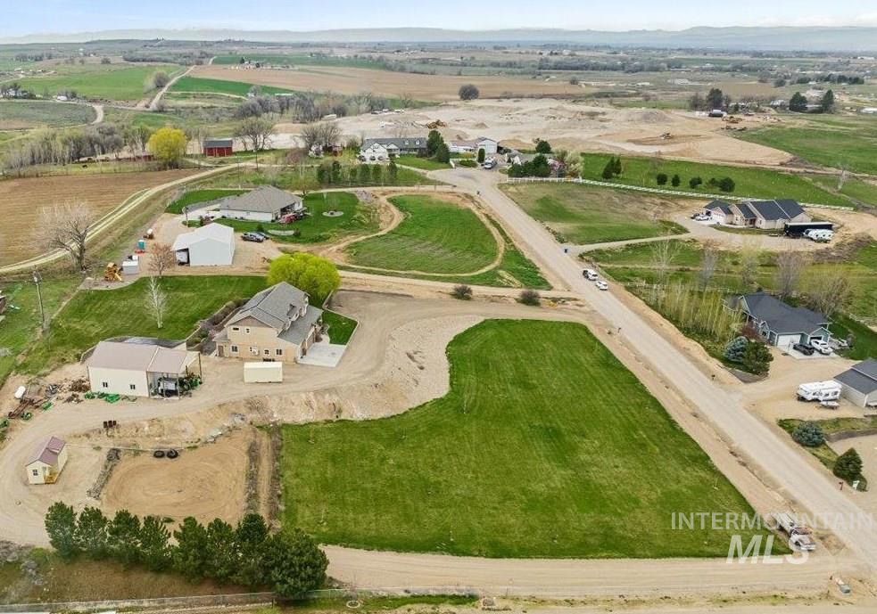 2724 Colina Ct, Parma, Idaho 83660, 4 Bedrooms, 3.5 Bathrooms, Residential For Sale, Price $1,075,000,MLS 98905791