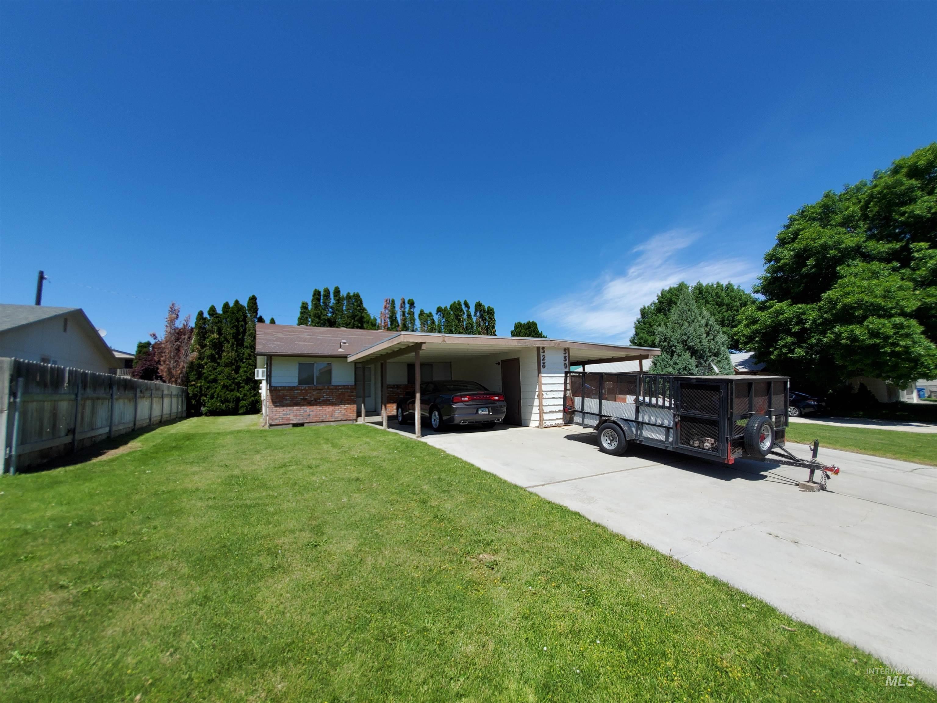 328 E Maine Ave, Nampa, Idaho 83686, 2 Bedrooms, 1 Bathroom, Residential Income For Sale, Price $410,000,MLS 98906155