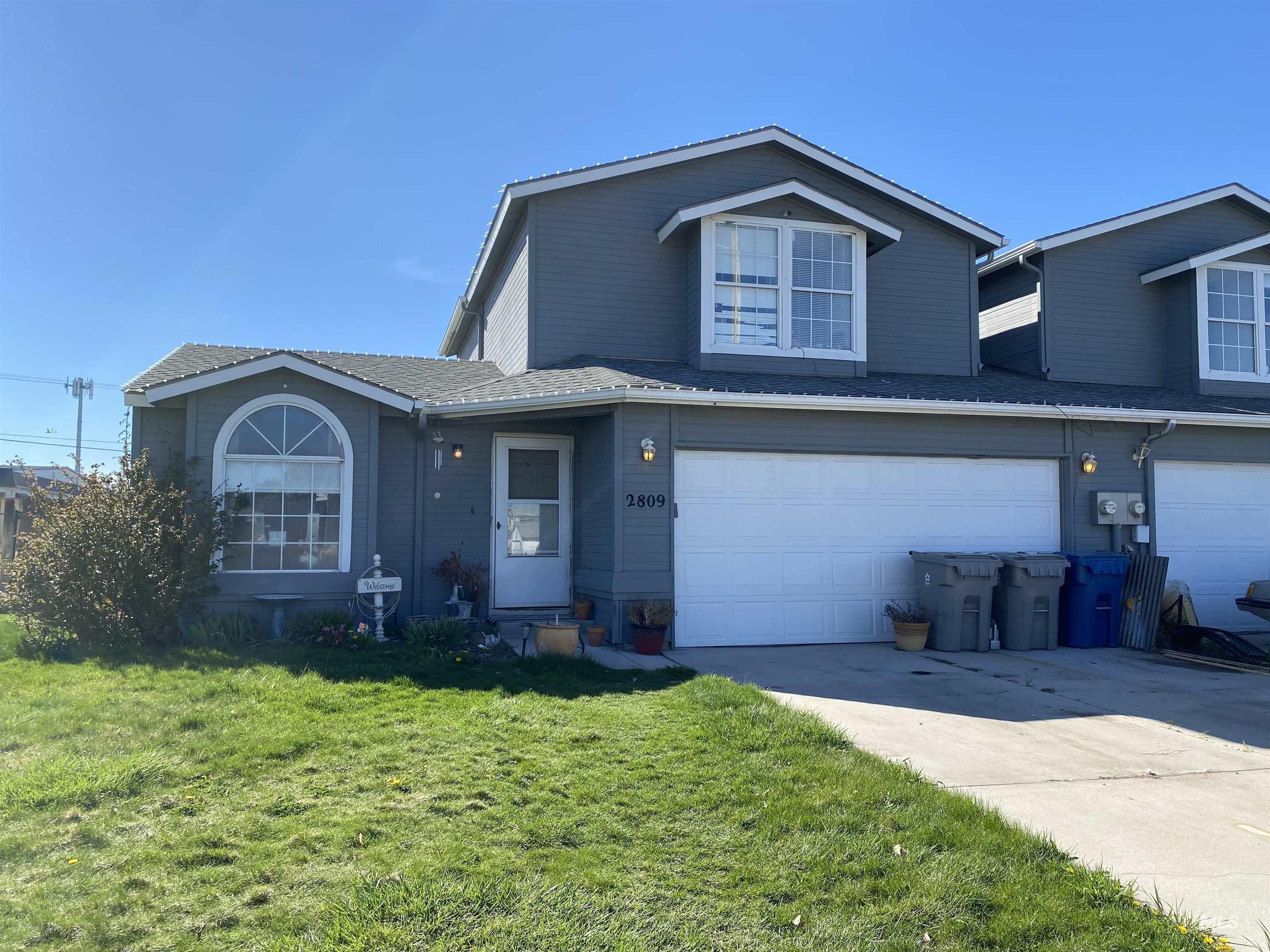 2809 Laurel Way, Nampa, Idaho 83686, 3 Bedrooms, 2.5 Bathrooms, Residential Income For Sale, Price $337,500,MLS 98906693