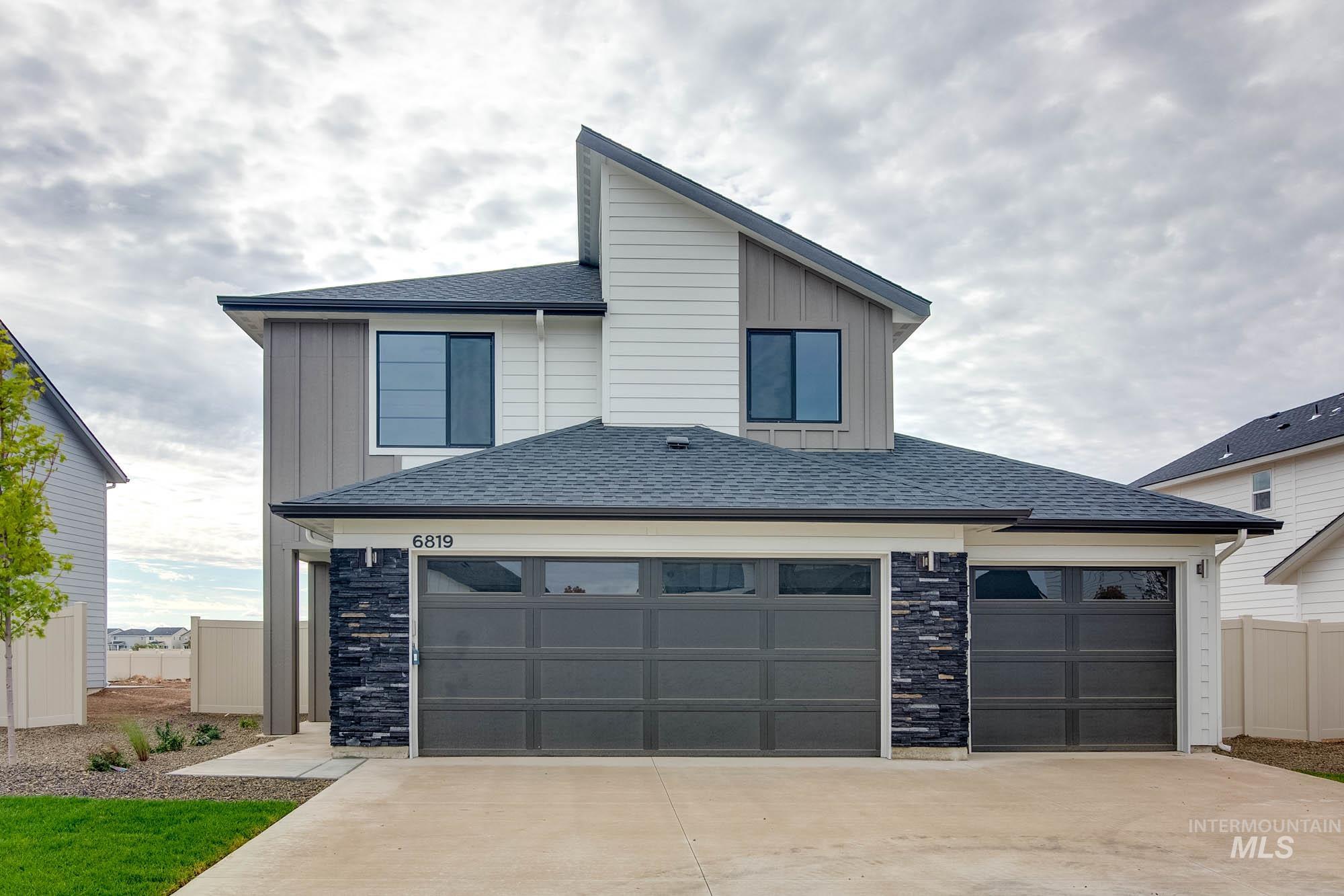 12728 Abbeygate Dr, Nampa, Idaho 83651, 4 Bedrooms, 2.5 Bathrooms, Residential For Sale, Price $429,990,MLS 98906846