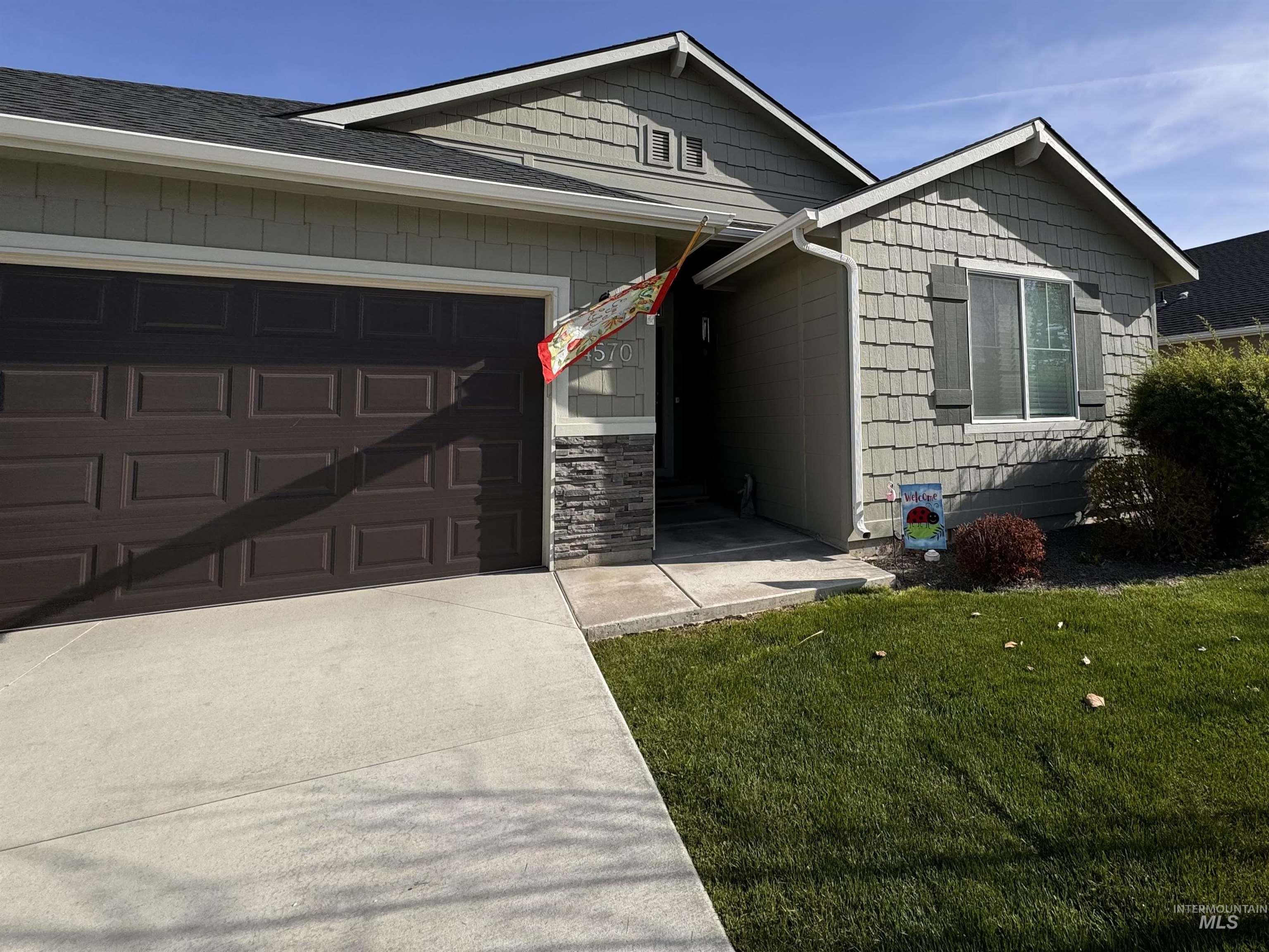 4570 E Stone Falls Dr., Nampa, Idaho 83686, 4 Bedrooms, 2 Bathrooms, Residential For Sale, Price $447,000,MLS 98907036