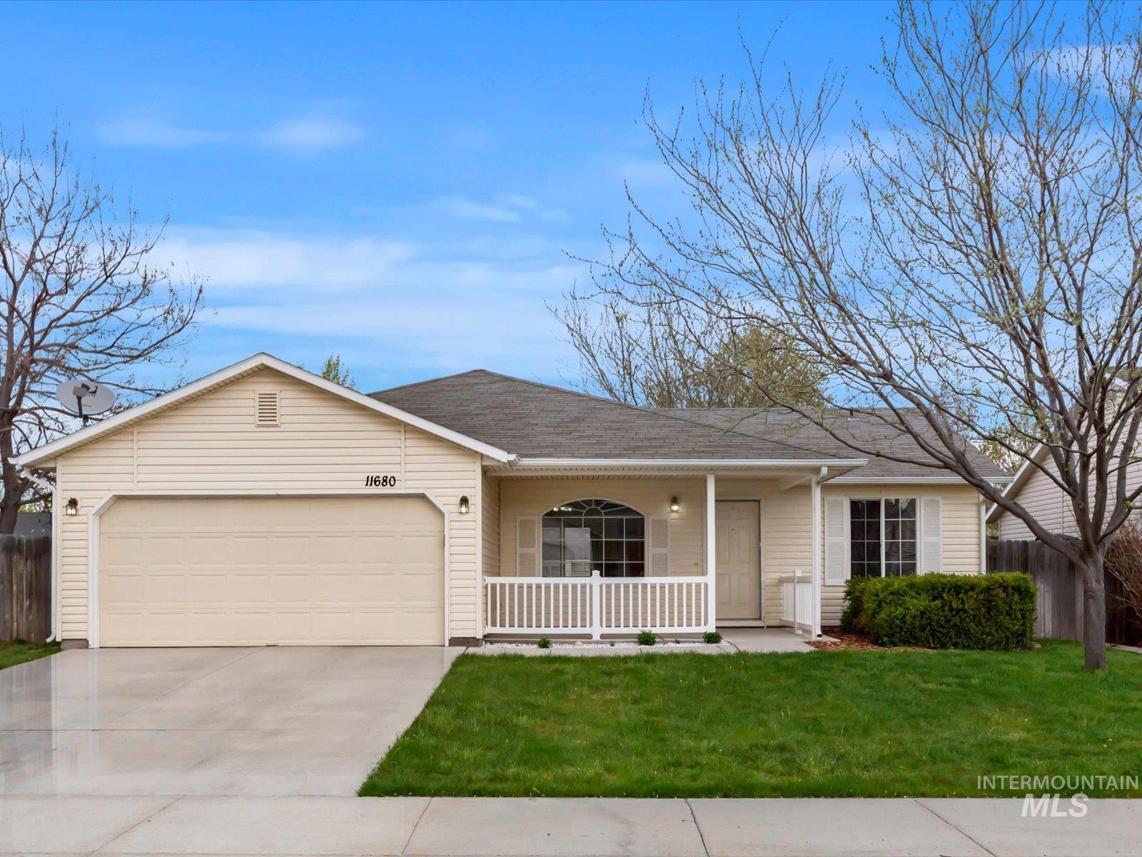 11680 W Trinity Ave, Nampa, Idaho 83651-8712, 3 Bedrooms, 2 Bathrooms, Residential For Sale, Price $328,000,MLS 98907174