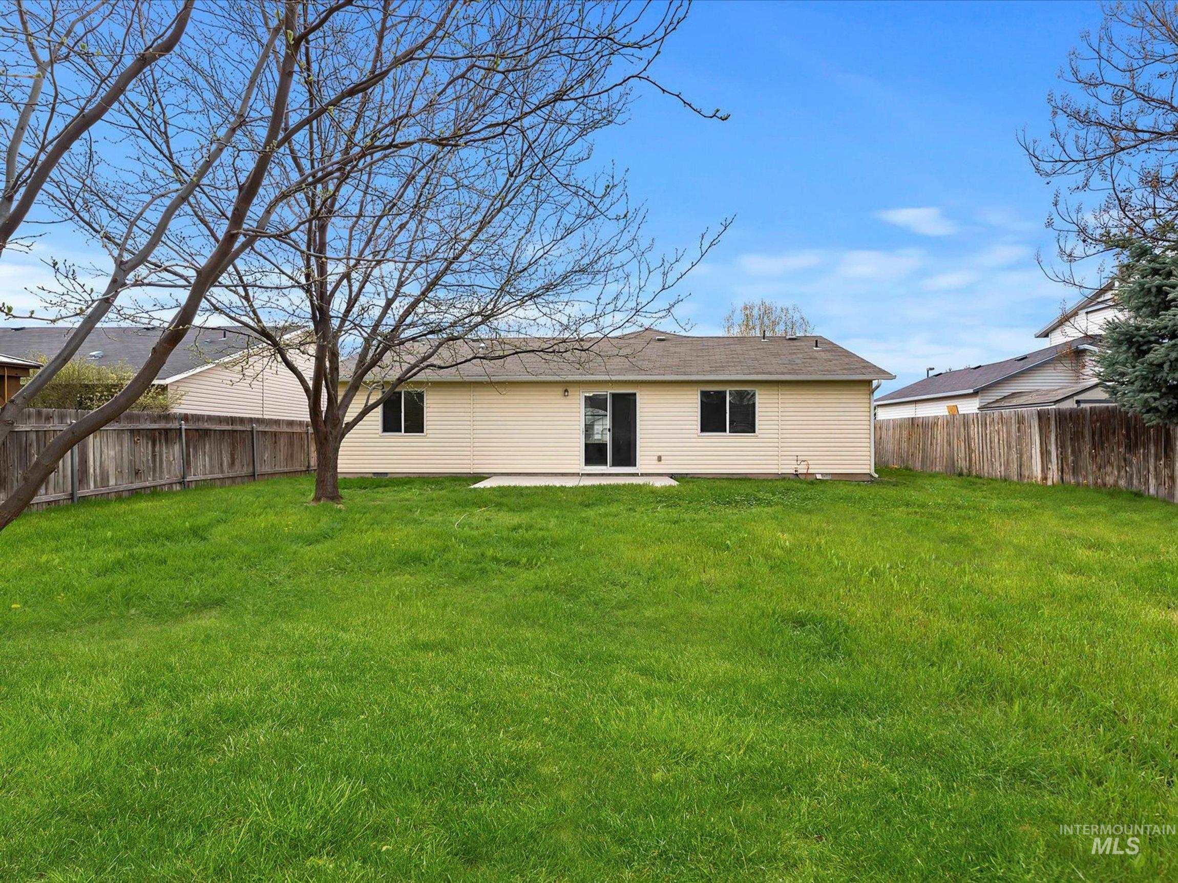 11680 W Trinity Ave, Nampa, Idaho 83651-8712, 3 Bedrooms, 2 Bathrooms, Residential For Sale, Price $328,000,MLS 98907174
