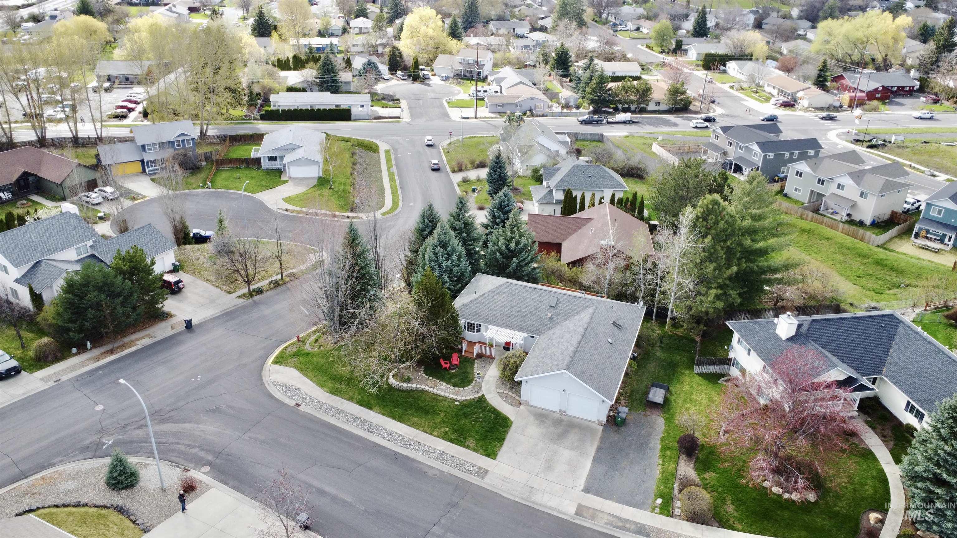 411 Harvest Dr, Moscow, Idaho 83843, 6 Bedrooms, 3 Bathrooms, Residential For Sale, Price $629,900,MLS 98907177