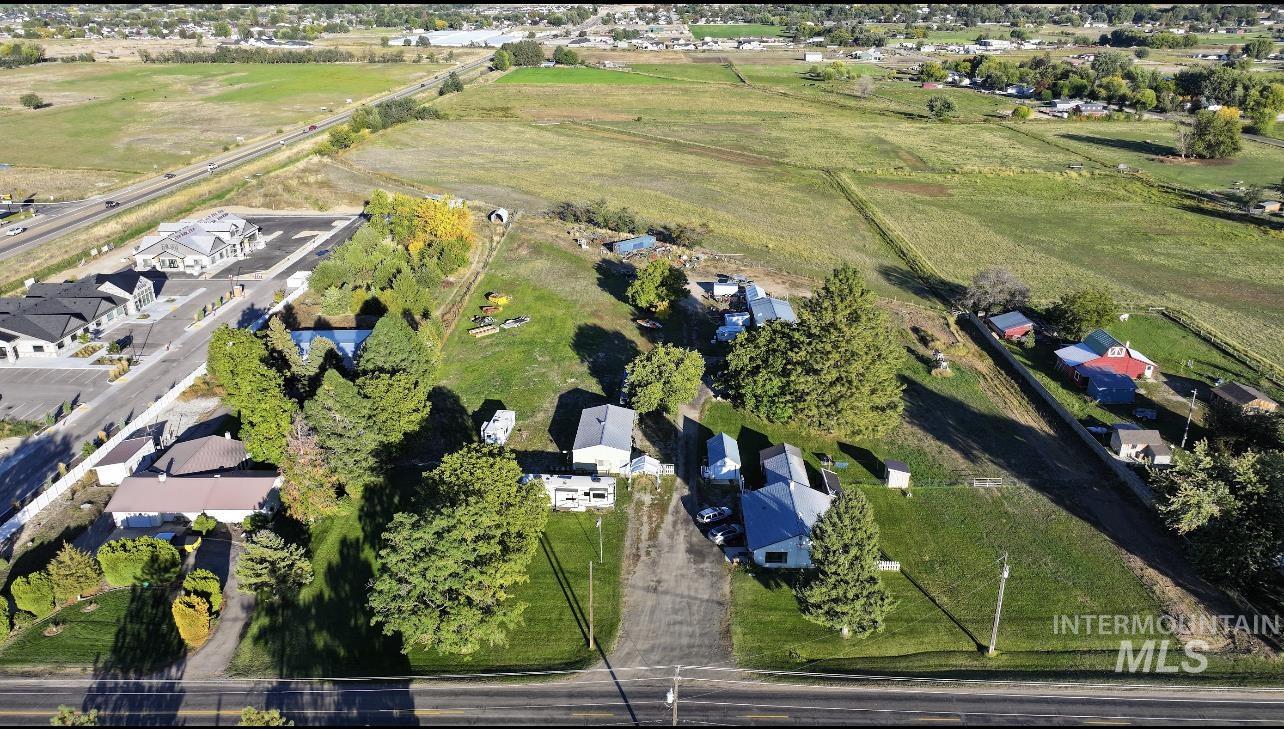 2050 2060 Johns Ave, Emmett, Idaho 83617, 2 Bedrooms, 2 Bathrooms, Residential Income For Sale, Price $800,000,MLS 98907272