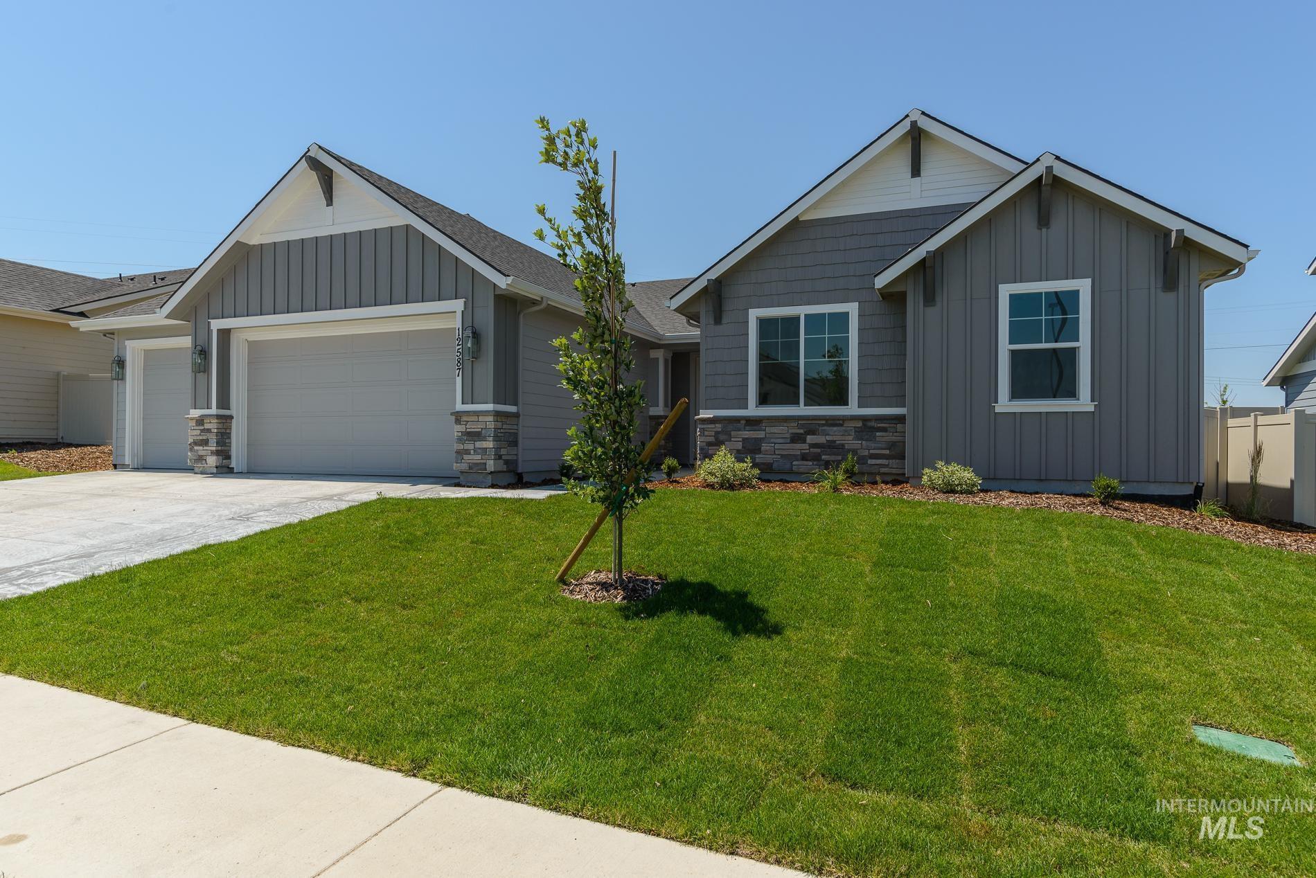 2334 N Desert Lily Ave, Star, Idaho 83669, 3 Bedrooms, 2 Bathrooms, Residential For Sale, Price $585,995,MLS 98907324