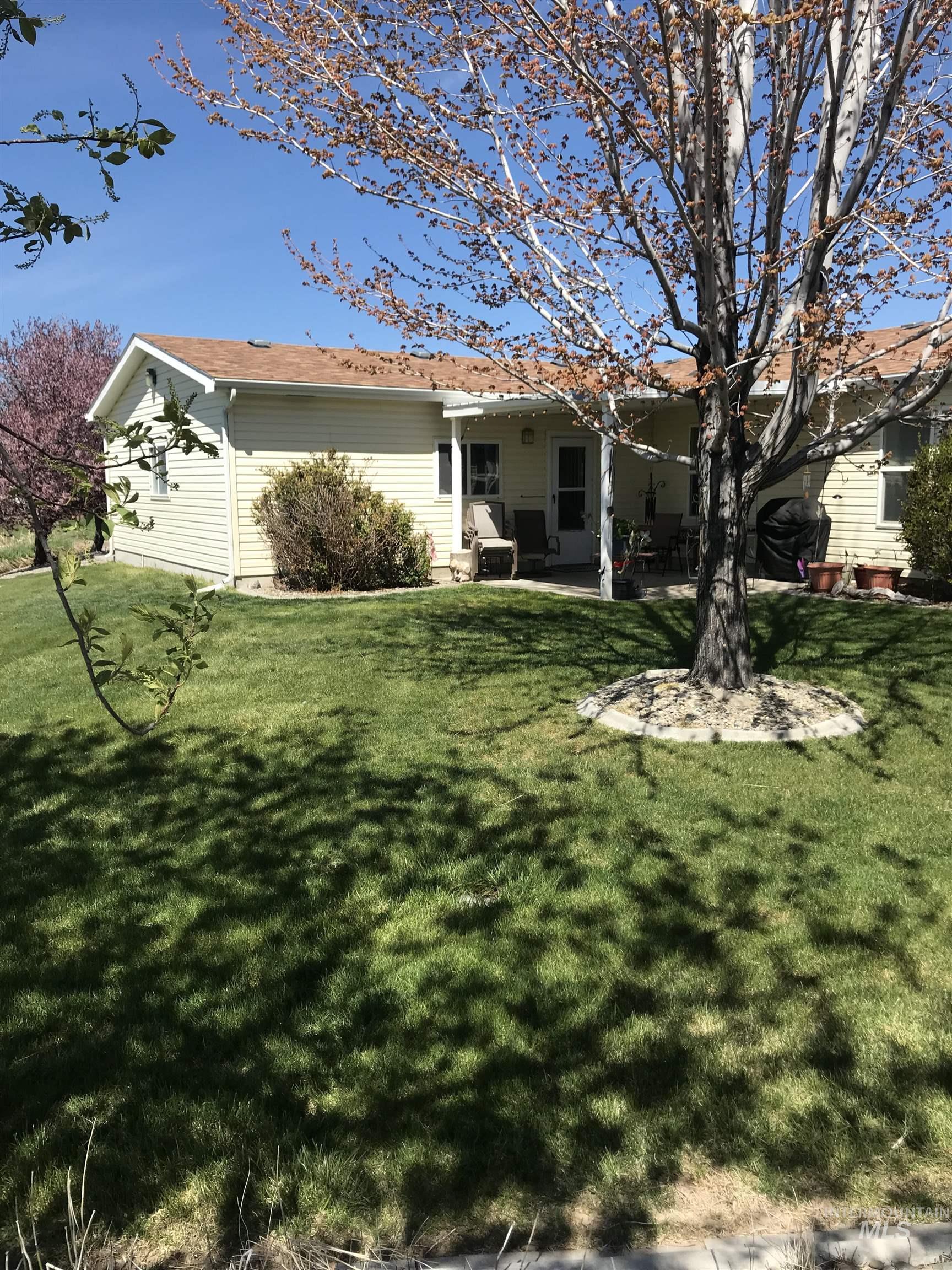 910 Moonglo Rd, Buhl, Idaho 83316-9999, 3 Bedrooms, 2 Bathrooms, Residential For Sale, Price $225,000,MLS 98907589