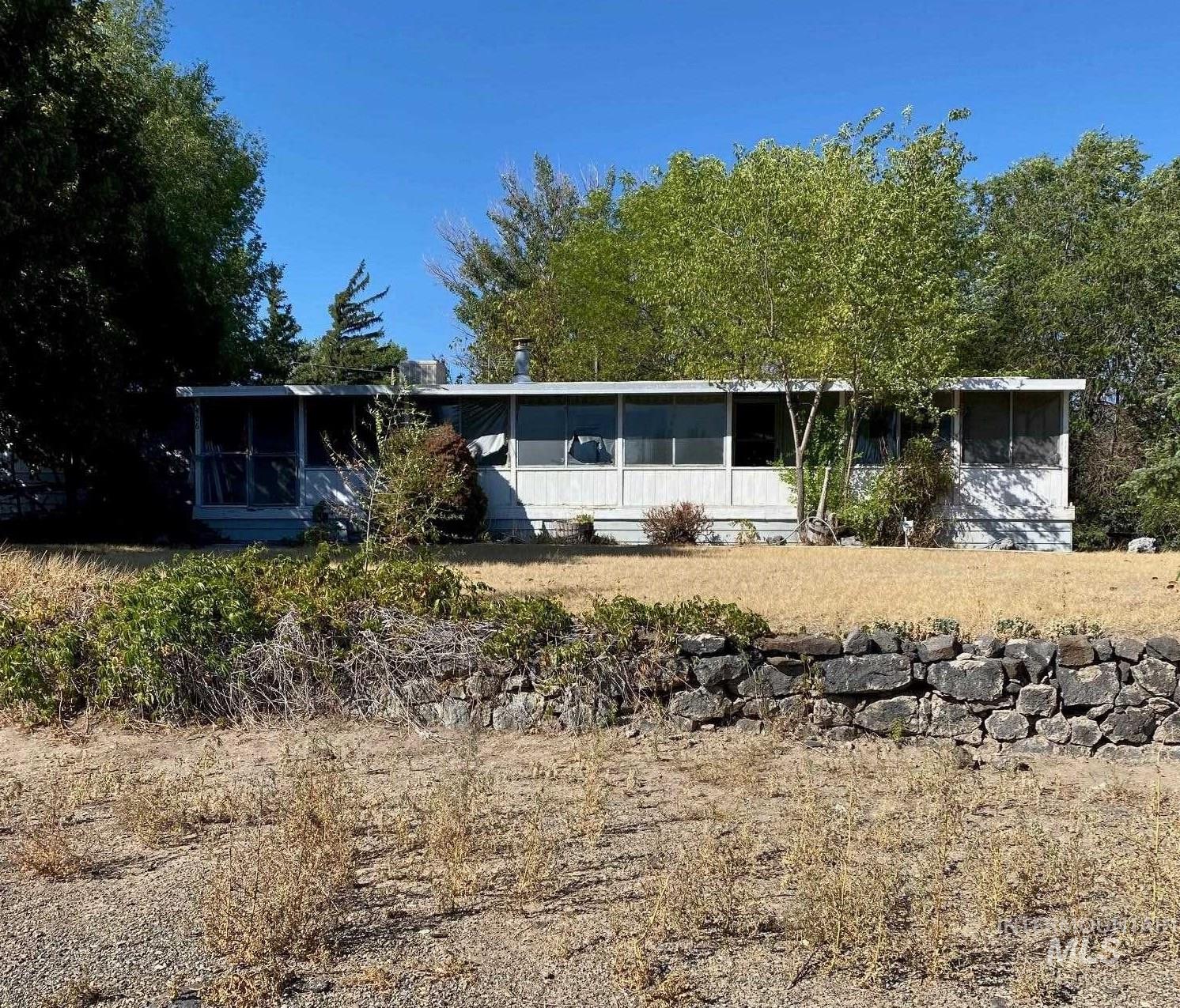 406 W D, Shoshone, Idaho 83352, 2 Bedrooms, 1 Bathroom, Residential For Sale, Price $175,000,MLS 98907594