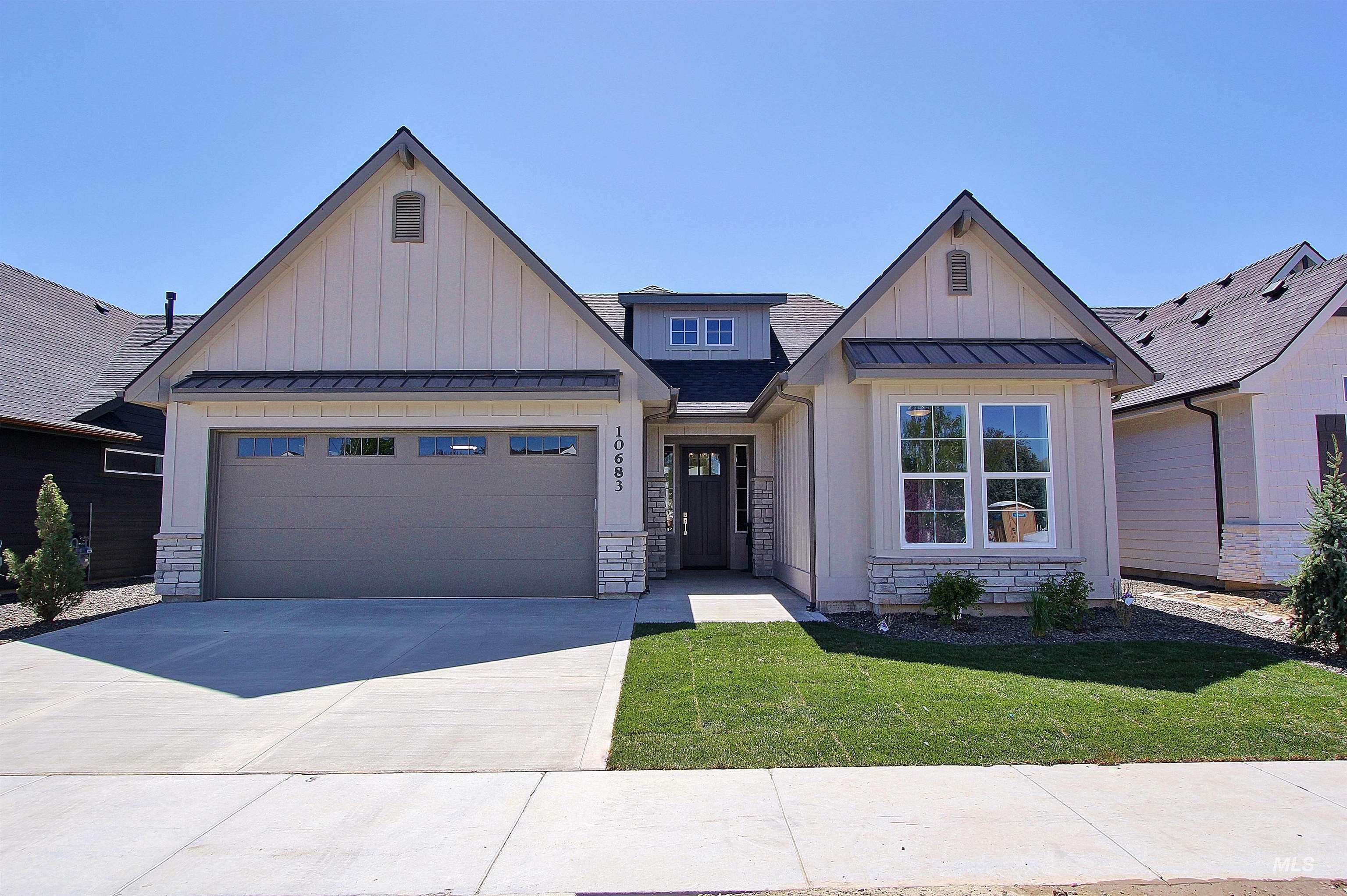 10683 W Bell Fountain Dr, Star, Idaho 83669, 3 Bedrooms, 2.5 Bathrooms, Residential For Sale, Price $598,900,MLS 98907720