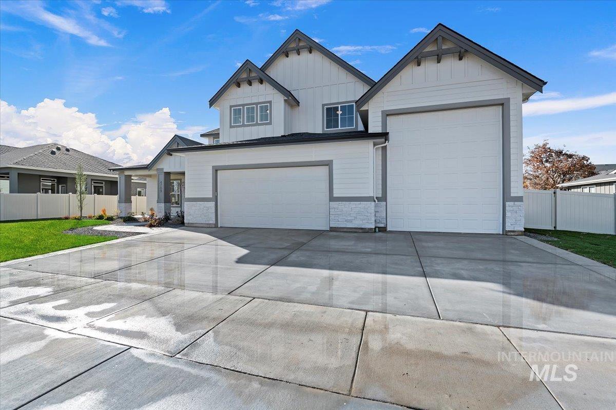 6201 W Redland Drive, Eagle, Idaho 83616, 4 Bedrooms, 3.5 Bathrooms, Residential For Sale, Price $1,199,000,MLS 98907732