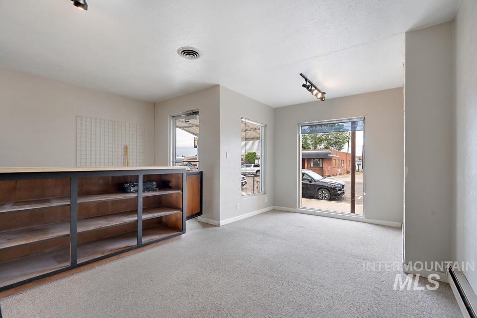 163 SW 1st Street, Ontario, Oregon 97914, 4 Bedrooms, Business/Commercial For Sale, Price $525,000, 98907764