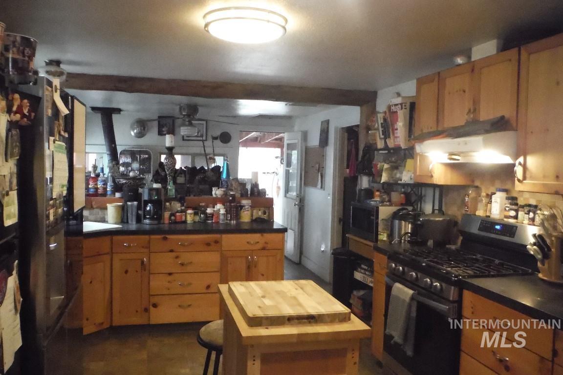 207 W Commercial St, Idaho City, Idaho 83631, 2 Bedrooms, 1.5 Bathrooms, Residential For Sale, Price $325,000,MLS 98907815