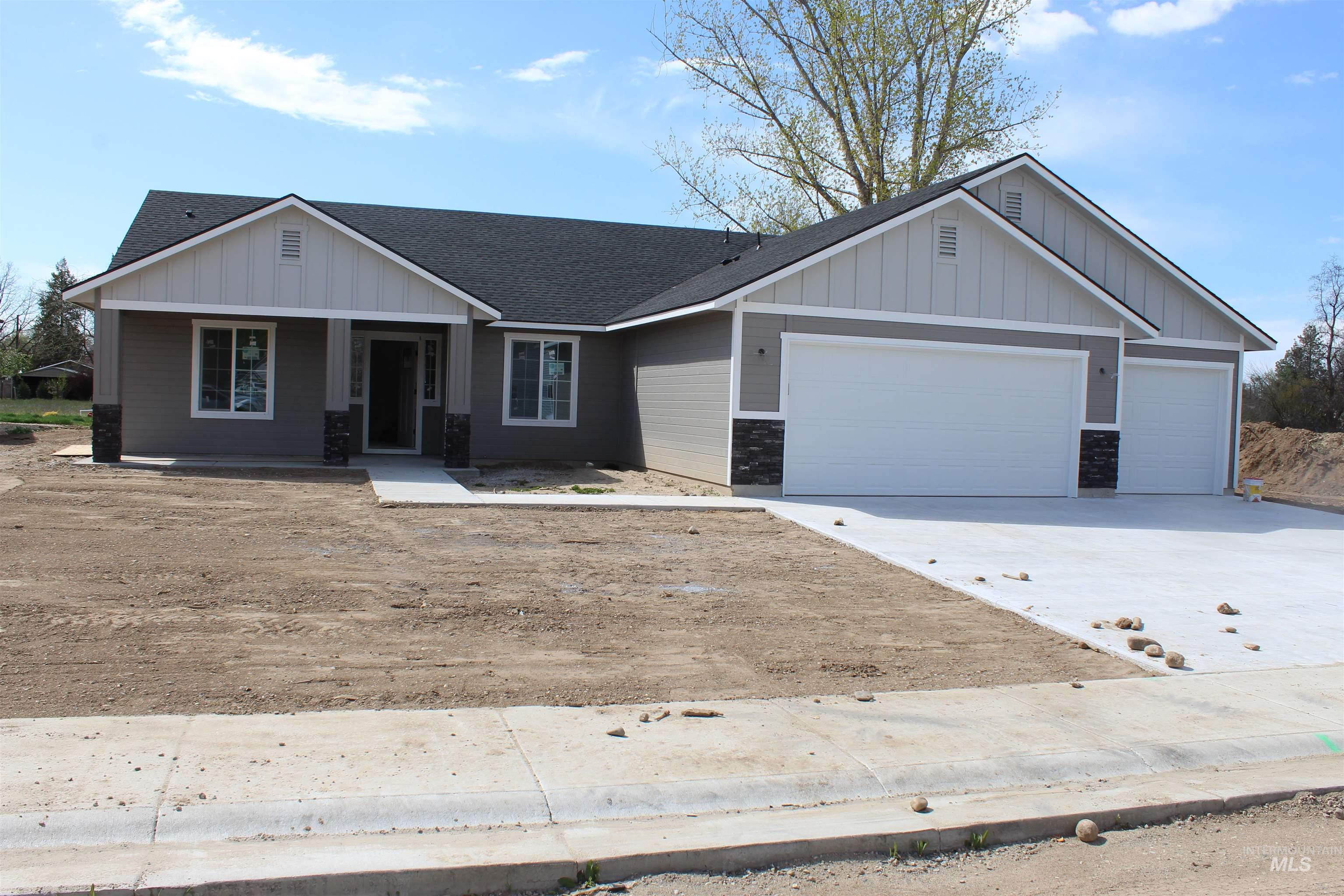 420 S 14th. Street, Payette, Idaho 83661, 4 Bedrooms, 2 Bathrooms, Residential For Sale, Price $449,000,MLS 98907849
