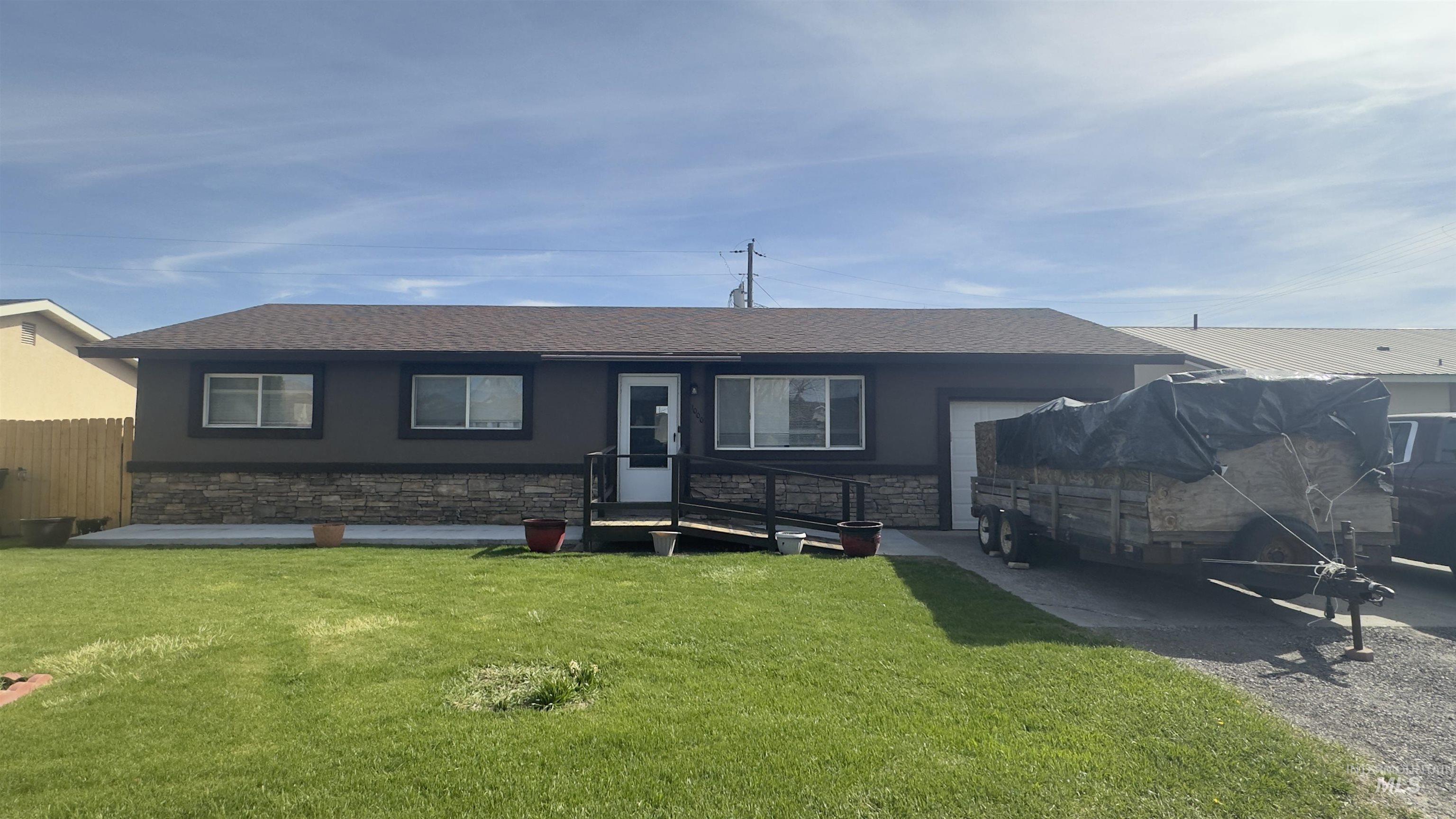 1000 Stevens Place, Burley, Idaho 83318, 3 Bedrooms, 1.5 Bathrooms, Residential For Sale, Price $270,000,MLS 98907867