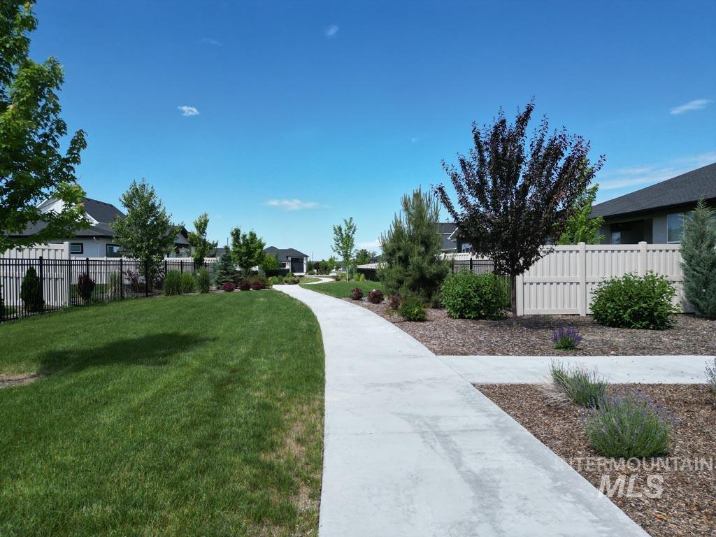 4690 S Hennessy Way, Meridian, Idaho 83642, 3 Bedrooms, 3 Bathrooms, Residential For Sale, Price $634,900,MLS 98907910