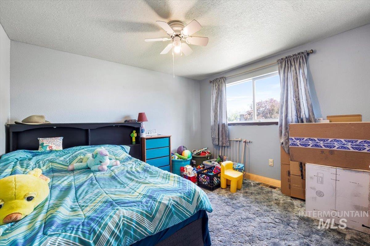 661 View Dr, Notus, Idaho 83656, 4 Bedrooms, 2 Bathrooms, Residential For Sale, Price $369,000,MLS 98907936