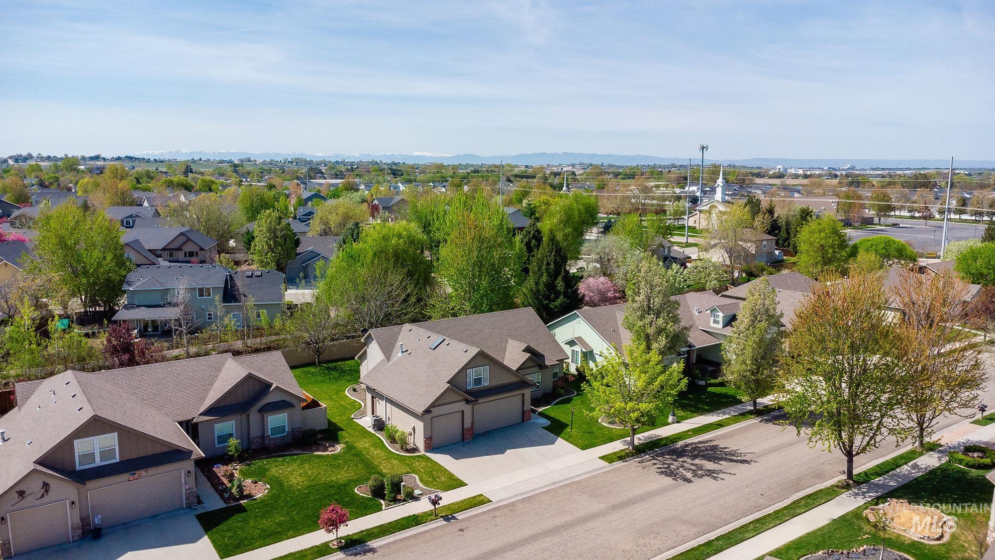 4667 W Dawson Dr, Meridian, Idaho 83646, 4 Bedrooms, 3 Bathrooms, Residential For Sale, Price $590,000,MLS 98908029