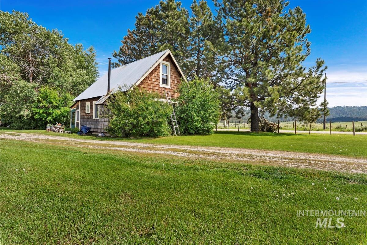 798 High Valley Road, Cascade, Idaho 83611, 4 Bedrooms, 2 Bathrooms, Residential For Sale, Price $795,000,MLS 98908048