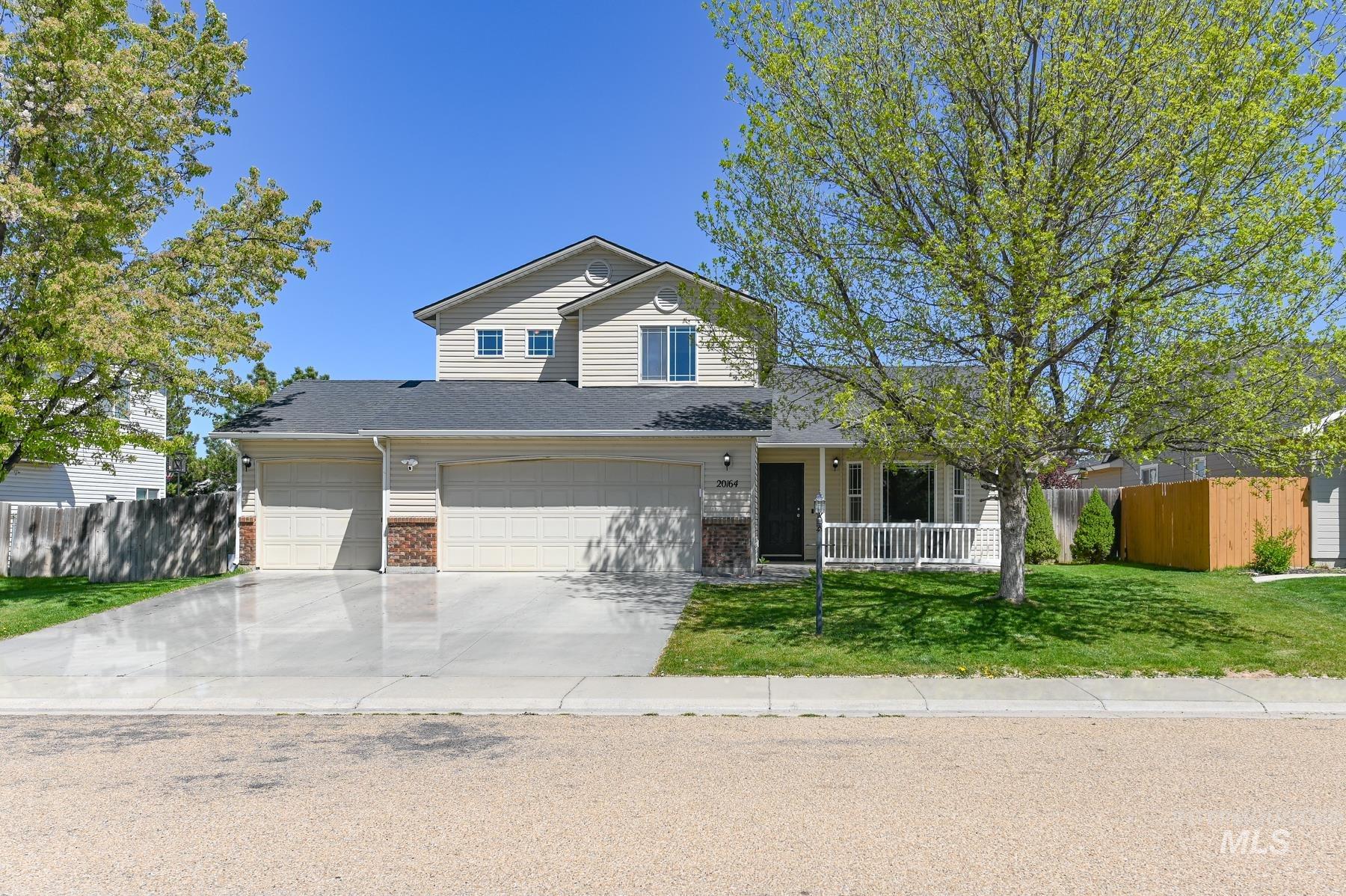 20104 Colebrook Ave, Caldwell, Idaho 83605, 4 Bedrooms, 2.5 Bathrooms, Residential For Sale, Price $399,990,MLS 98908053