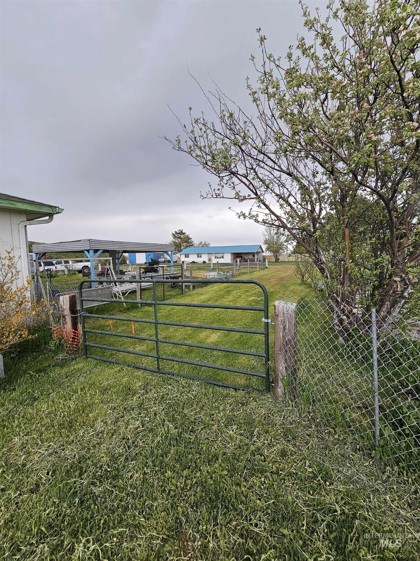 3187 E 3670 N, Kimberly, Idaho 83341, 4 Bedrooms, 2 Bathrooms, Residential For Sale, Price $300,000,MLS 98908060