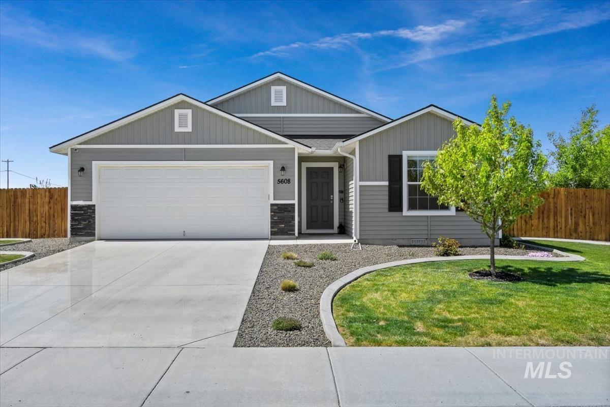 5608 Wallace Way, Caldwell, Idaho 83607, 3 Bedrooms, 2 Bathrooms, Residential For Sale, Price $369,500,MLS 98908061