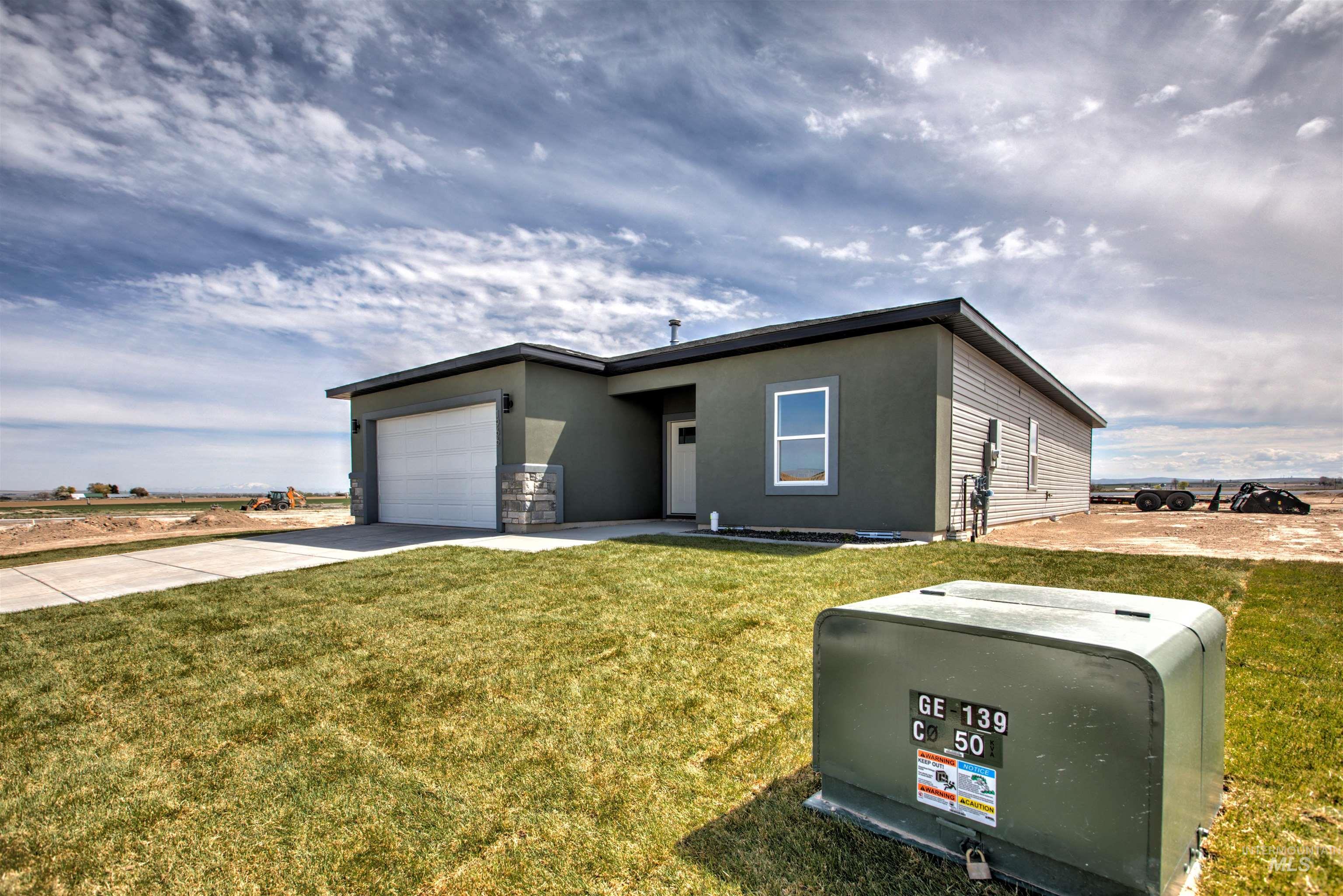 1966 Gage Ave, Twin Falls, Idaho 83301, 3 Bedrooms, 2 Bathrooms, Residential For Sale, Price $359,900,MLS 98908088