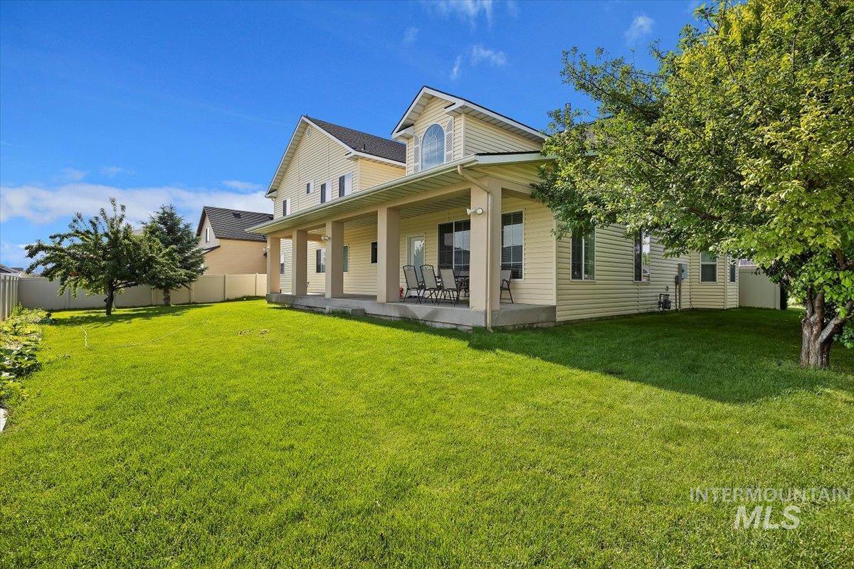 1446 Riverbend Pl, Twin Falls, Idaho 83301, 6 Bedrooms, 3.5 Bathrooms, Residential For Sale, Price $750,000,MLS 98908201