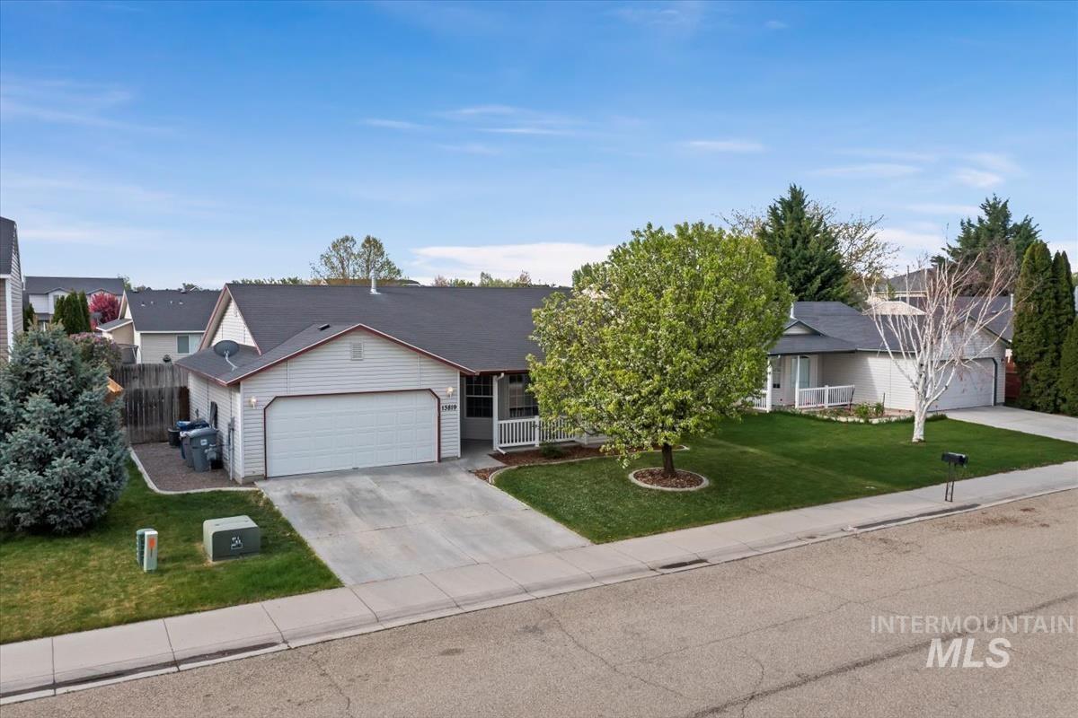 13819 Mariposa St, Caldwell, Idaho 83607, 4 Bedrooms, 2 Bathrooms, Residential For Sale, Price $350,000,MLS 98908241