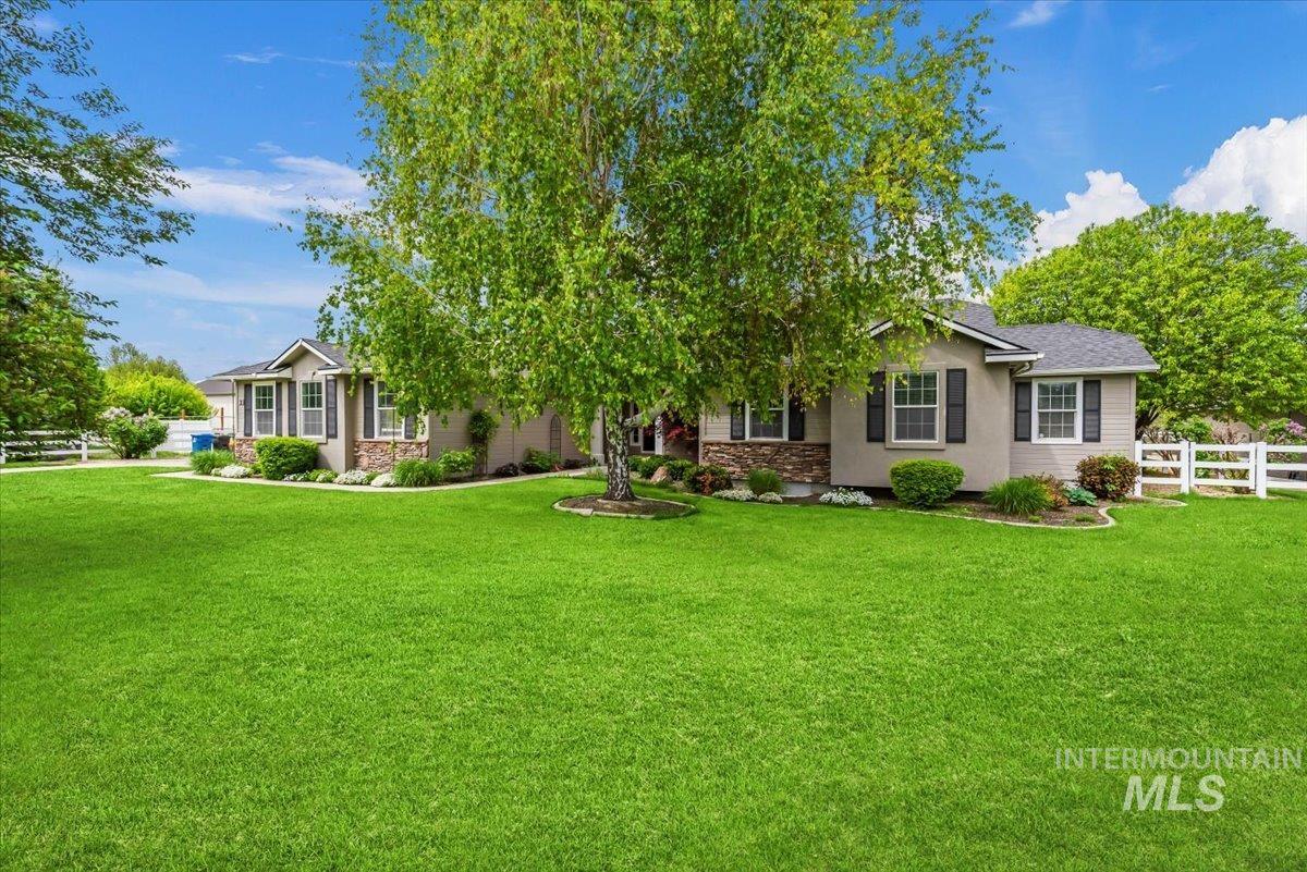 33 N Saratoga Ave, Nampa, Idaho 83687, 5 Bedrooms, 3 Bathrooms, Residential For Sale, Price $1,050,000,MLS 98908244