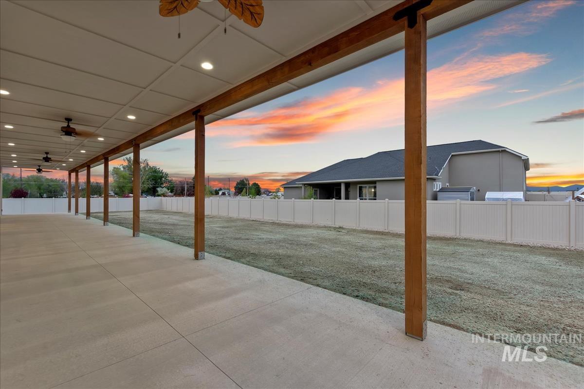 24840 Thunder Cloud St, Middleton, Idaho 83644, 3 Bedrooms, 3.5 Bathrooms, Residential For Sale, Price $887,900,MLS 98908313