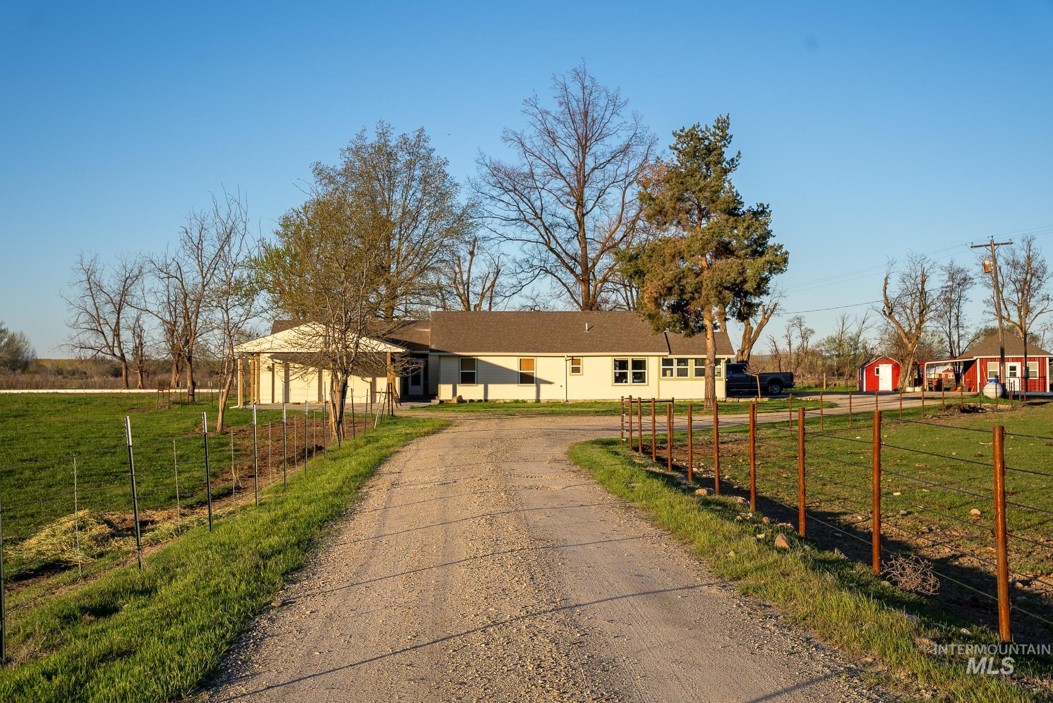 6327 Bluff Road, New Plymouth, Idaho 83714, 3 Bedrooms, 2 Bathrooms, Farm & Ranch For Sale, Price $3,155,000,MLS 98908436