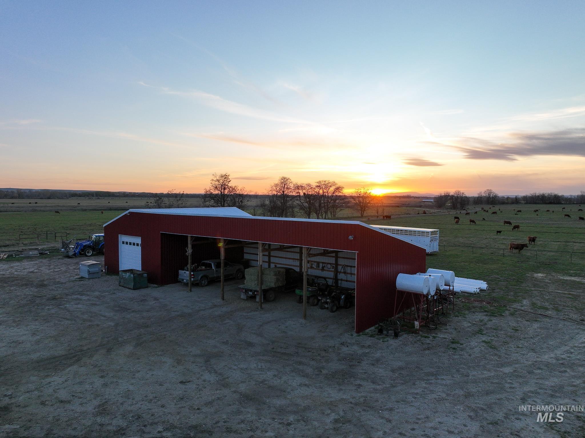 6327 Bluff Road, New Plymouth, Idaho 83714, 3 Bedrooms, 2 Bathrooms, Farm & Ranch For Sale, Price $3,155,000,MLS 98908436