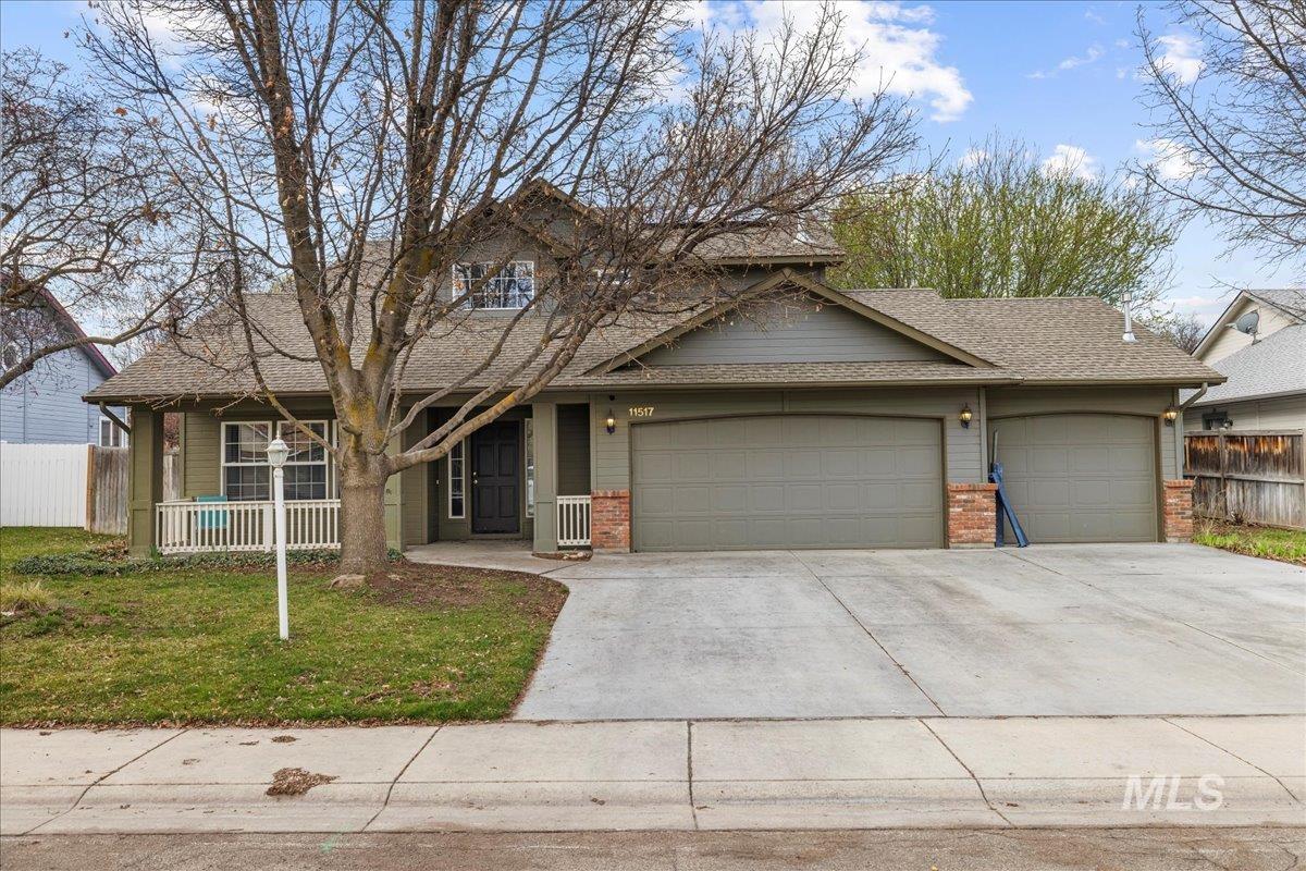 11517 Colony, Boise, Idaho 83709, 3 Bedrooms, 2.5 Bathrooms, Residential For Sale, Price $460,000,MLS 98908445
