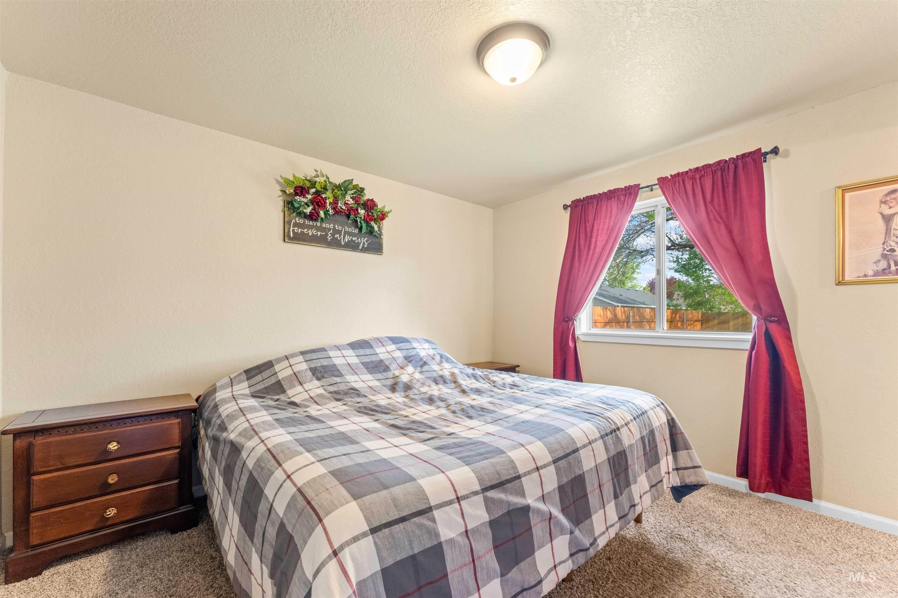 2424 E Colorado, Nampa, Idaho 83686, 3 Bedrooms, 2 Bathrooms, Residential For Sale, Price $379,900,MLS 98908455