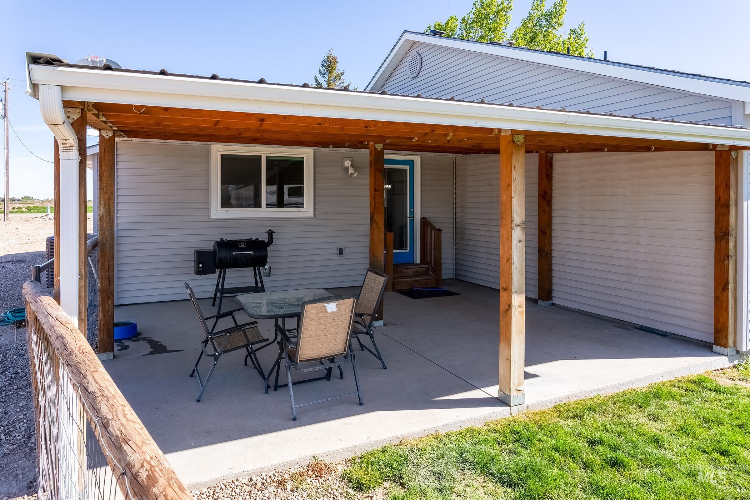 7267 Bowmont Rd, Nampa, Idaho 83686, 3 Bedrooms, 2 Bathrooms, Residential For Sale, Price $749,000,MLS 98908471