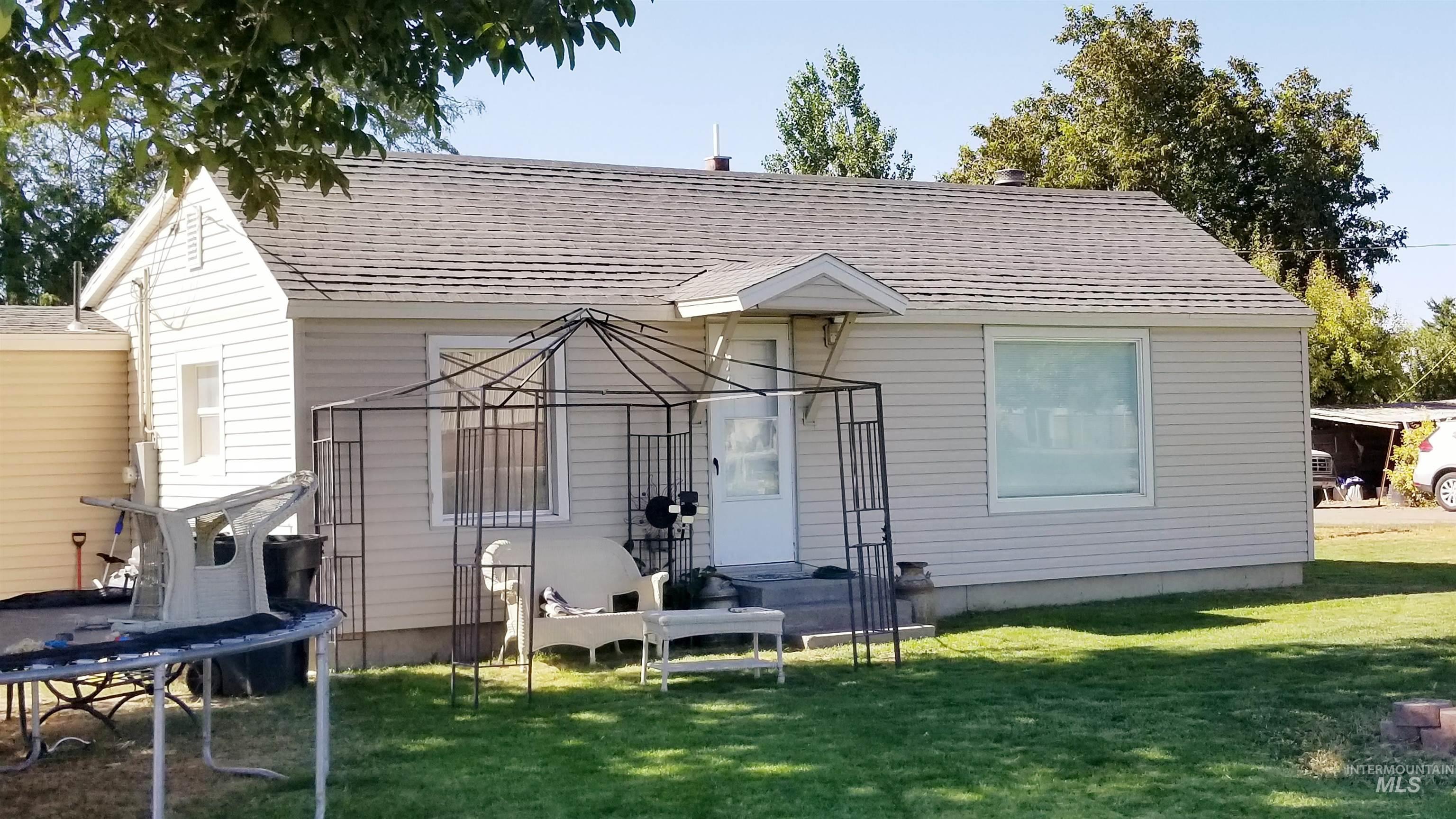 504 & 522 S Hankins Rd, Twin Falls, Idaho 83301, 4 Bedrooms, 2 Bathrooms, Residential Income For Sale, Price $550,000,MLS 98908553