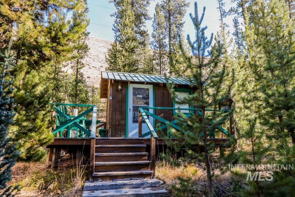 155 Dredge Camp Drive, Stanley, Idaho 83278, 2 Bedrooms, 2 Bathrooms, Residential For Sale, Price $749,999,MLS 98908573