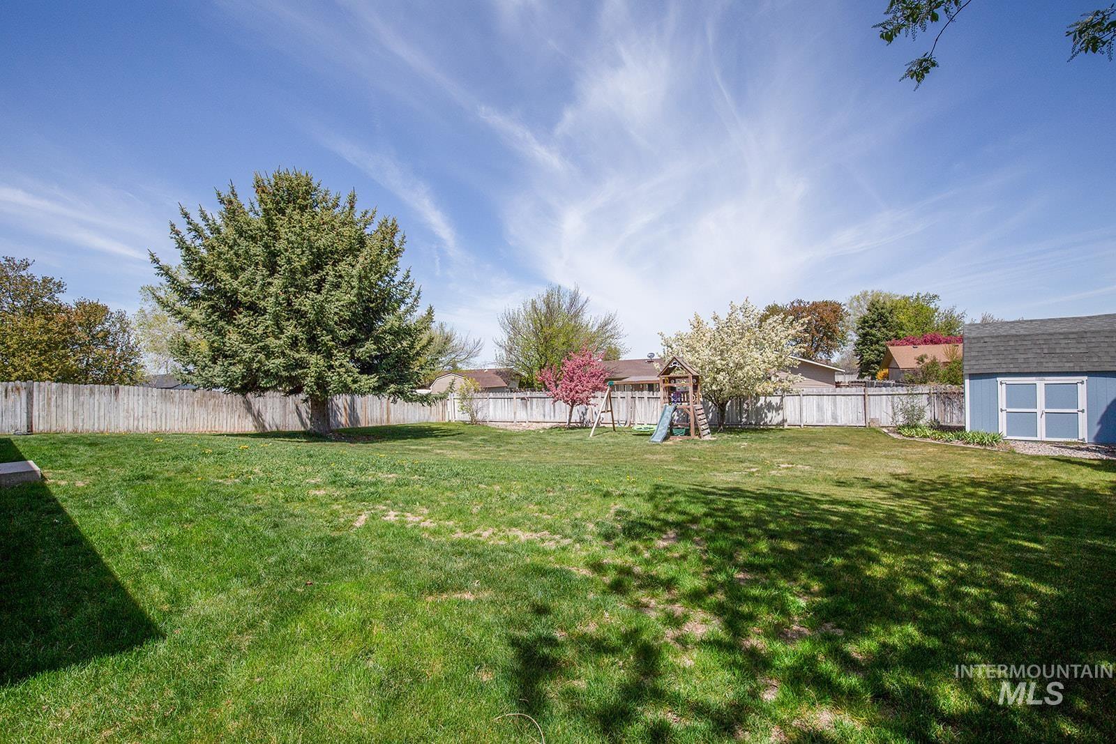 147 Cordova Ave., Twin Falls, Idaho 83301, 3 Bedrooms, 2 Bathrooms, Residential For Sale, Price $329,500,MLS 98908606