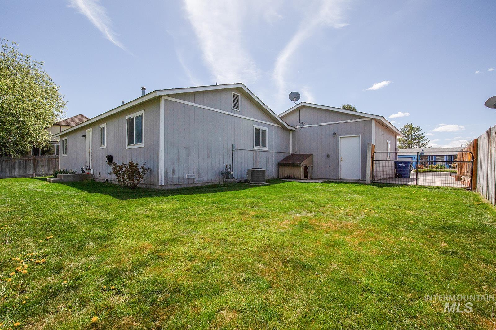 147 Cordova Ave., Twin Falls, Idaho 83301, 3 Bedrooms, 2 Bathrooms, Residential For Sale, Price $329,500,MLS 98908606