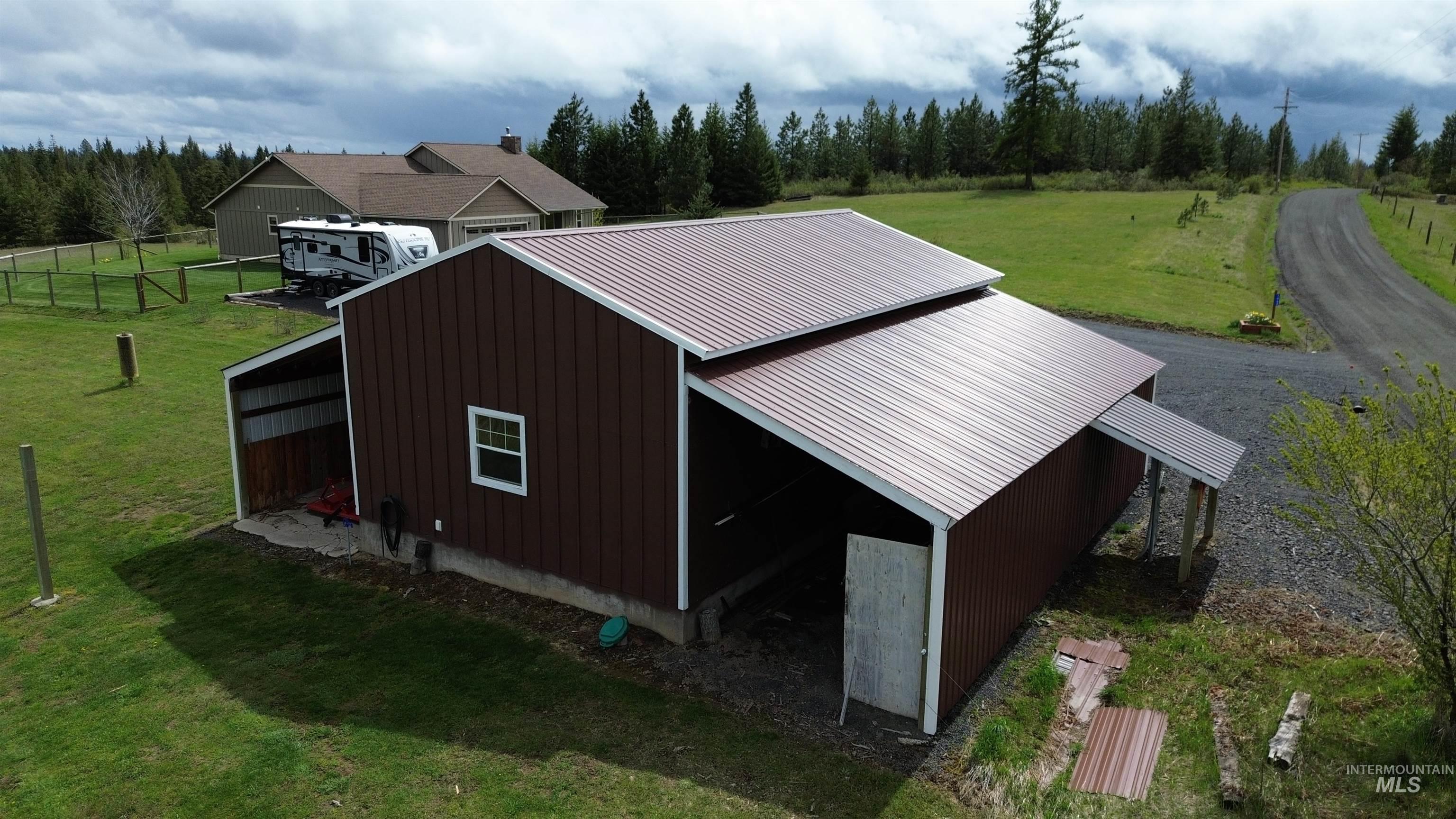 1062 Clay Pit Rd, Troy, Idaho 83871, 4 Bedrooms, 2 Bathrooms, Residential For Sale, Price $749,000,MLS 98908615