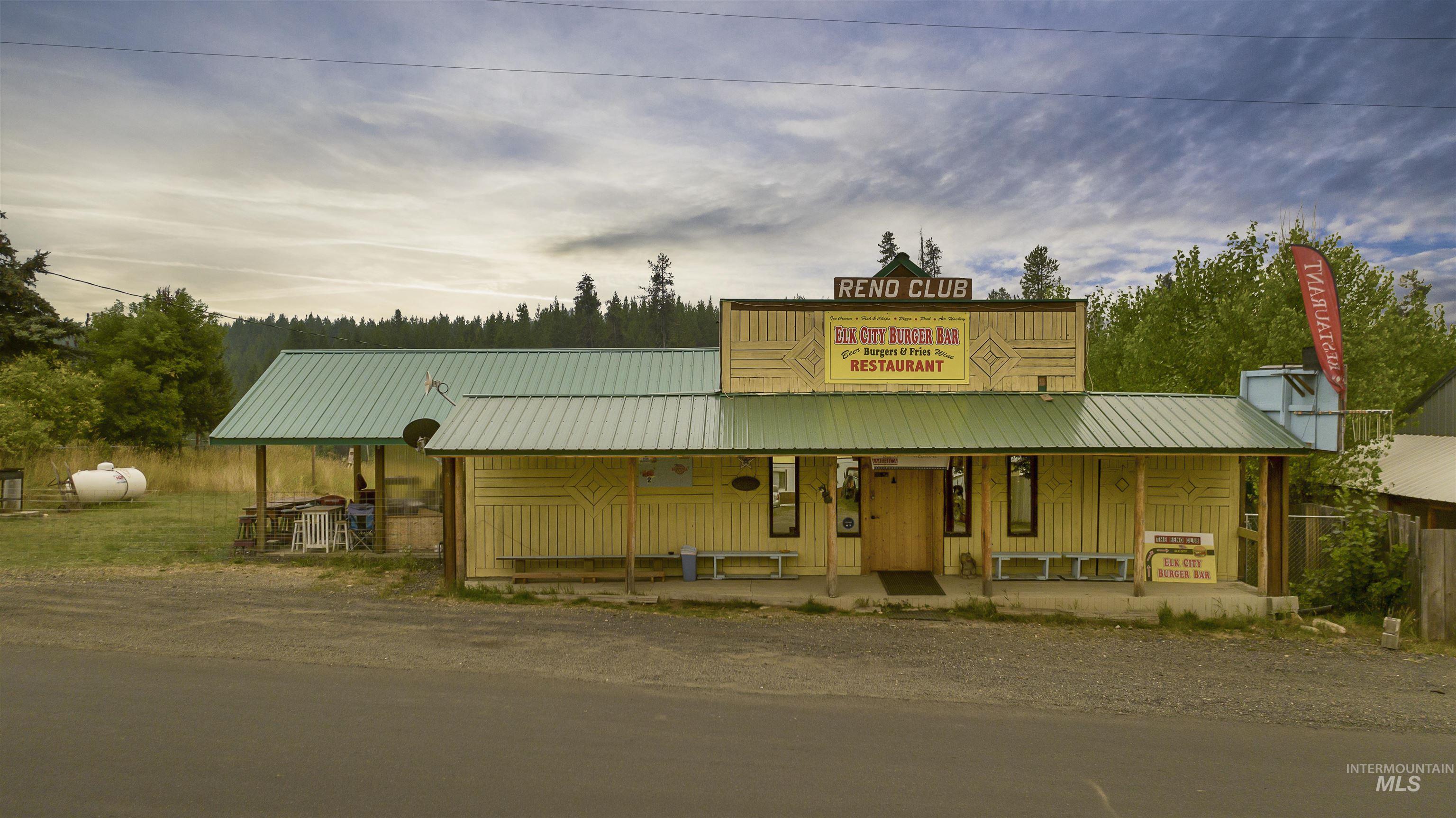 308 Main St., Elk City, Idaho 83525, 1 Bedroom, 2 Bathrooms, Residential Income For Sale, Price $235,000,MLS 98908626