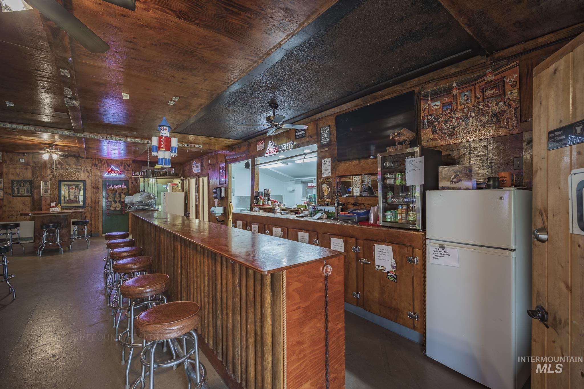 308 Main St., Elk City, Idaho 83525, 1 Bedroom, 2 Bathrooms, Residential Income For Sale, Price $227,000, 98908626