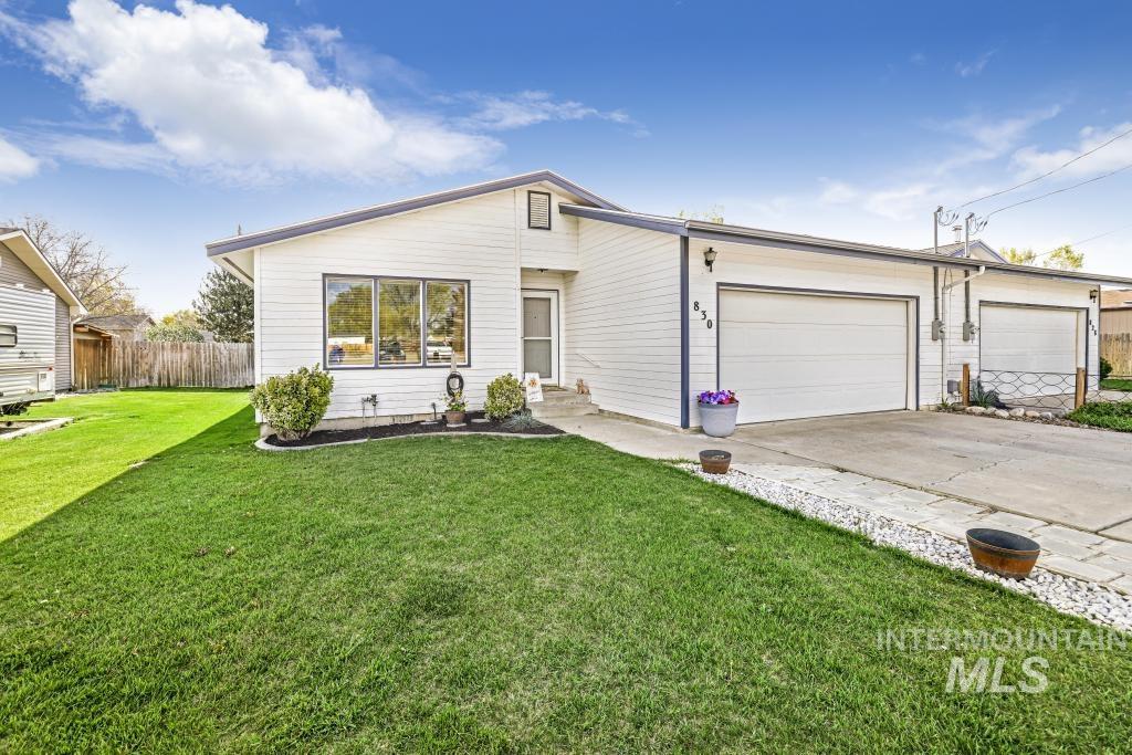 830 Wendell Street, Twin Falls, Idaho 83301, 3 Bedrooms, 2 Bathrooms, Residential For Sale, Price $315,000,MLS 98908632