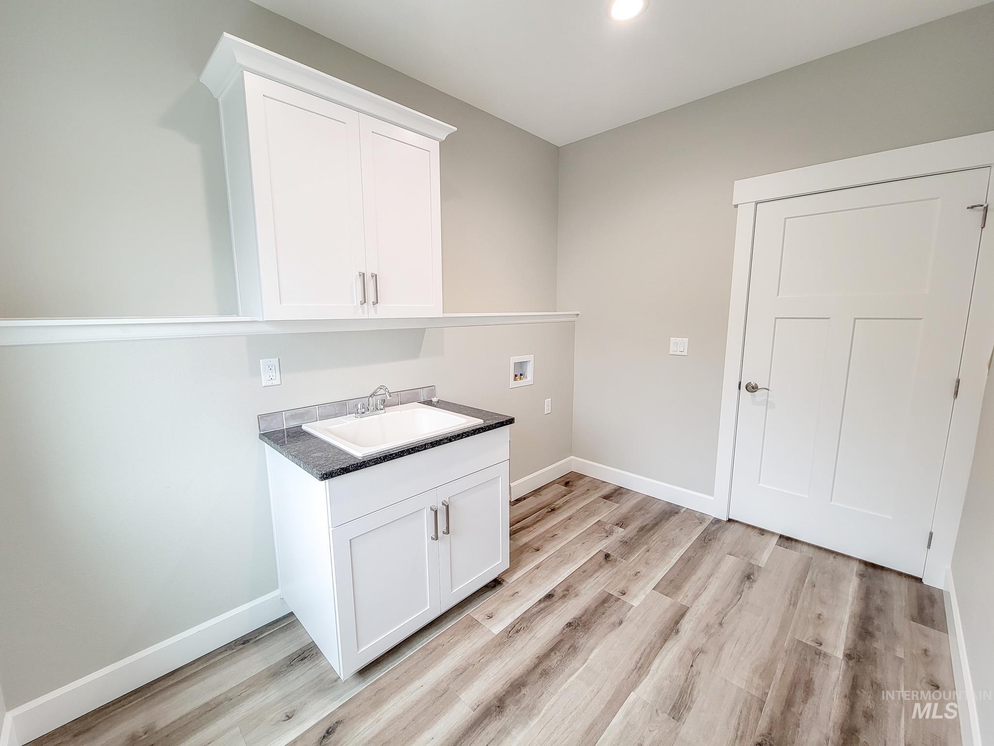 2113 Powers Ave, Lewiston, Idaho 83501, 2 Bedrooms, 2 Bathrooms, Residential For Sale, Price $399,900, 98908934