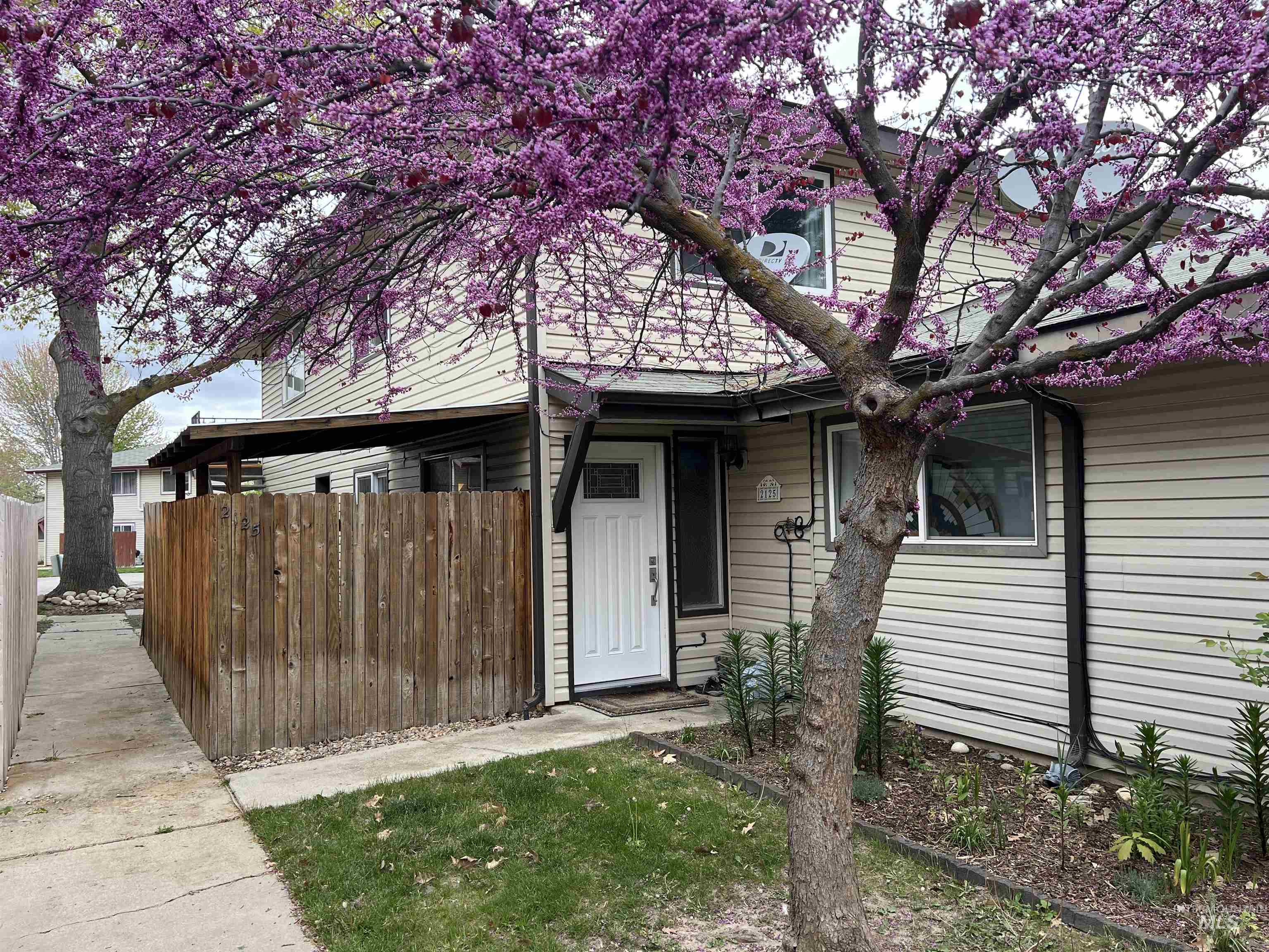 2125 Division Ave, Boise, Idaho 83706, 2 Bedrooms, 1 Bathroom, Residential For Sale, Price $294,900,MLS 98908949