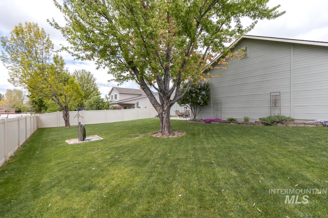2937 E Falcon Dr, Meridian, Idaho 83642, 4 Bedrooms, 2.5 Bathrooms, Residential For Sale, Price $524,900,MLS 98908958