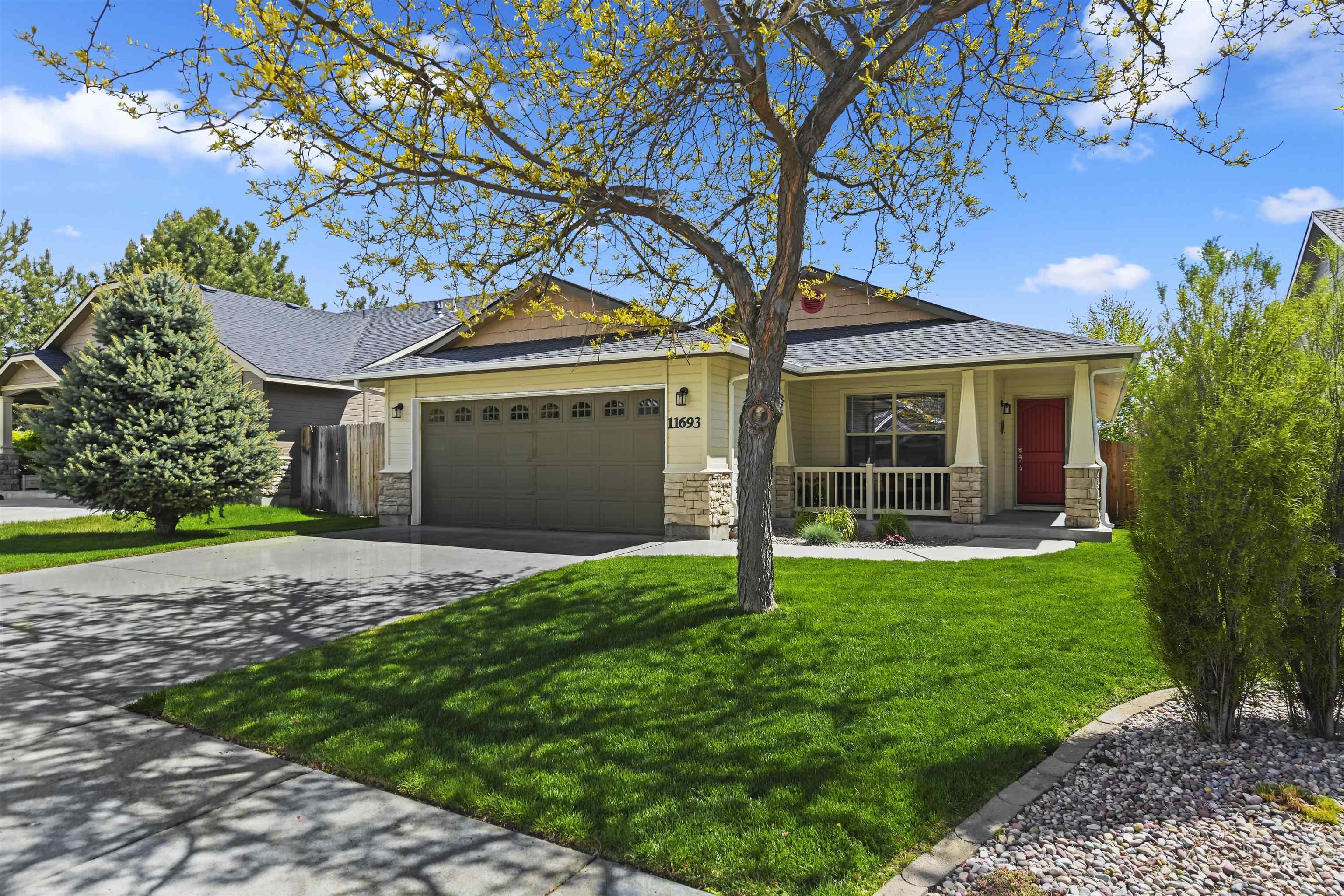11693 W Kings Canyon St, Boise, Idaho 83709, 3 Bedrooms, 2 Bathrooms, Residential For Sale, Price $414,900,MLS 98908998