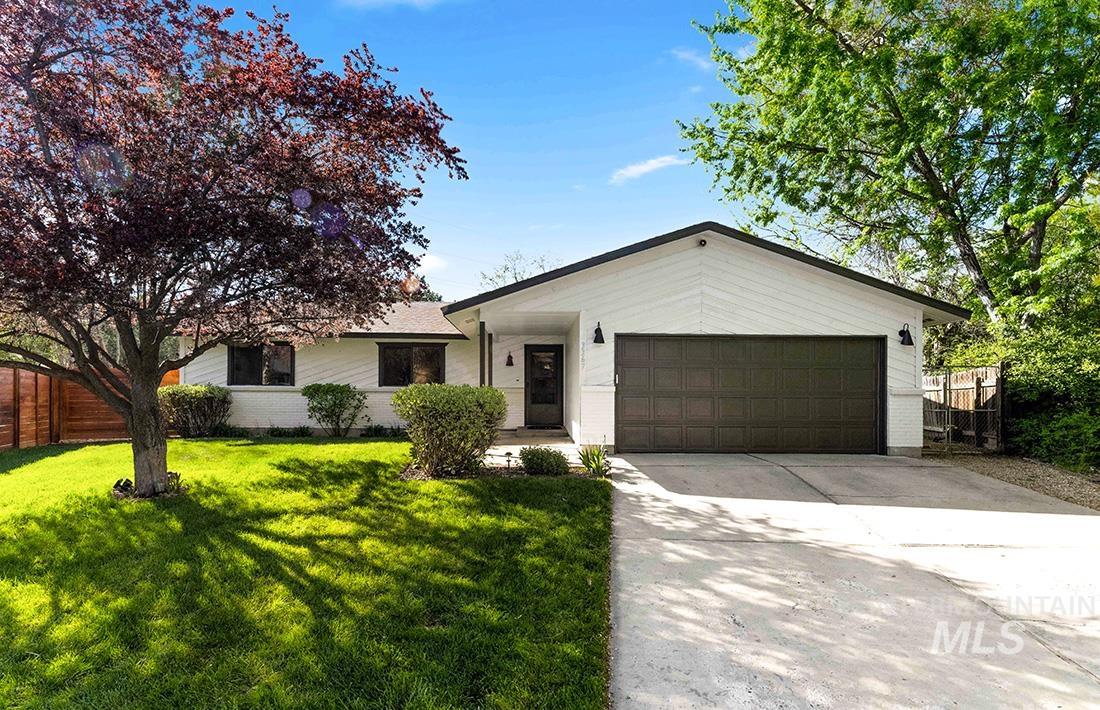 3367 S Maze Ave, Boise, Idaho 83706, 3 Bedrooms, 2 Bathrooms, Residential For Sale, Price $448,000,MLS 98909066