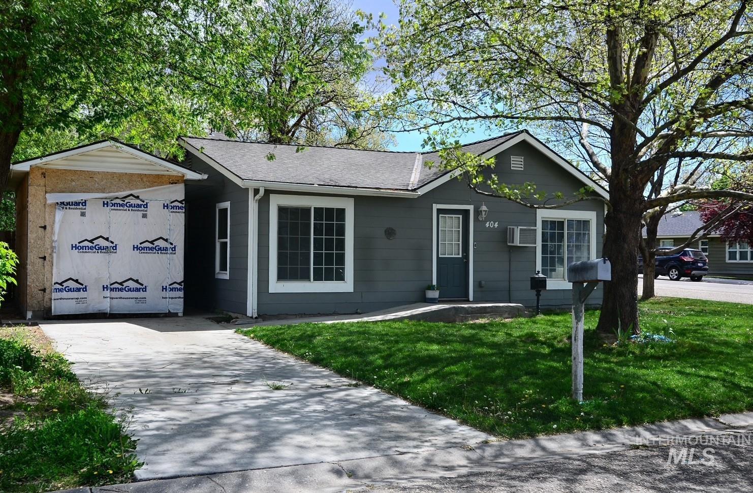 404 19th Ave N, Nampa, Idaho 83687-4443, 4 Bedrooms, 2 Bathrooms, Residential For Sale, Price $349,900,MLS 98909103