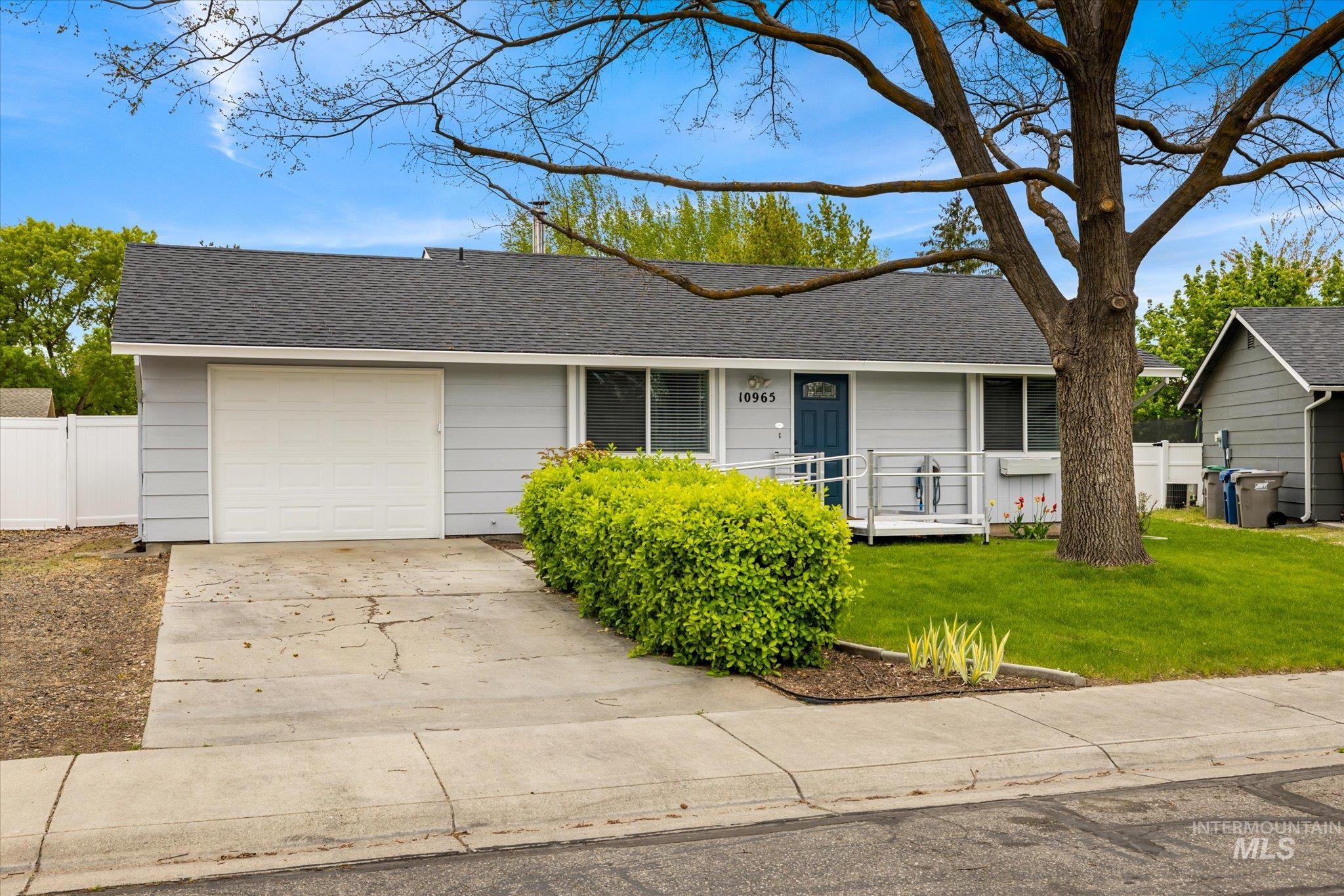10965 W Richey Ct, Boise, Idaho 83713, 2 Bedrooms, 1 Bathroom, Residential For Sale, Price $344,900,MLS 98909122